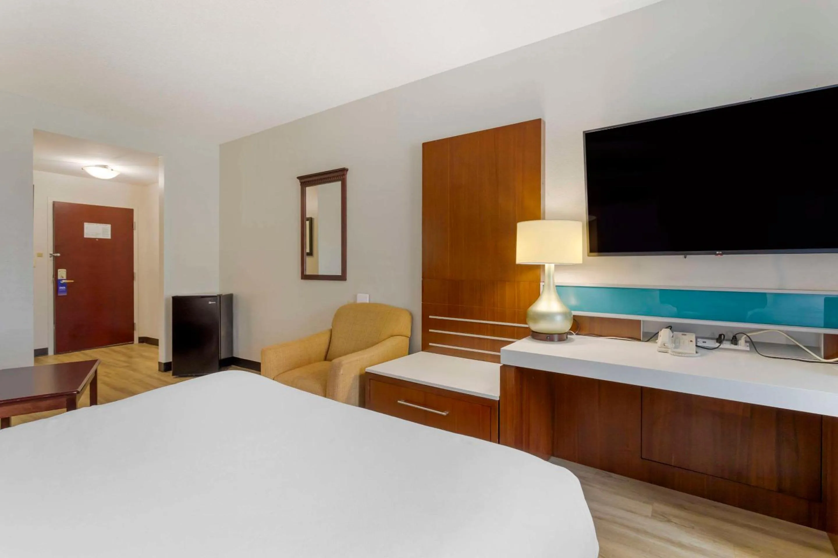 Bedroom, Bed in Comfort Suites Kodak Sevierville