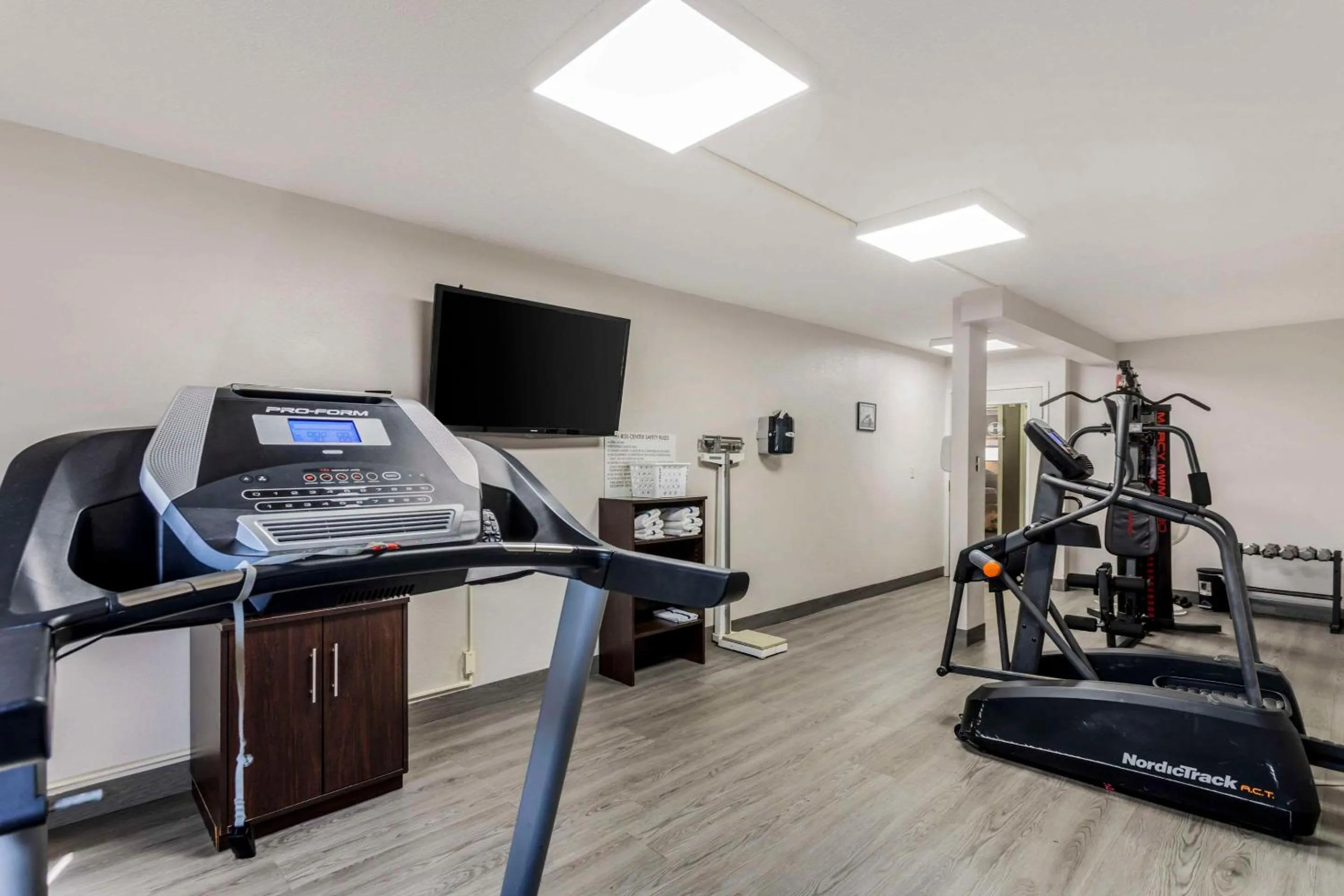 Fitness centre/facilities in Quality Inn Cookeville