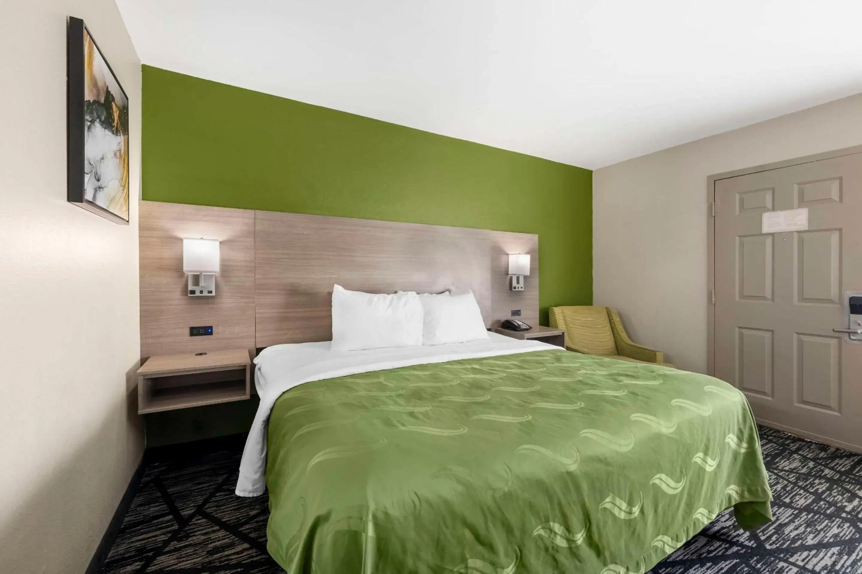 Bedroom, Bed in Quality Inn Bedroom, Bed in Quality Inn