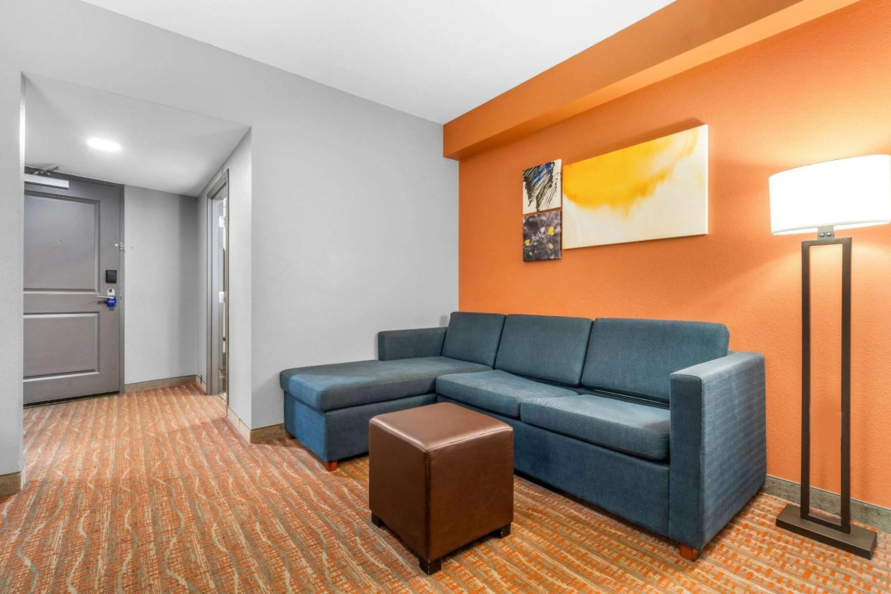 Bedroom in Comfort Suites Jackson I-40