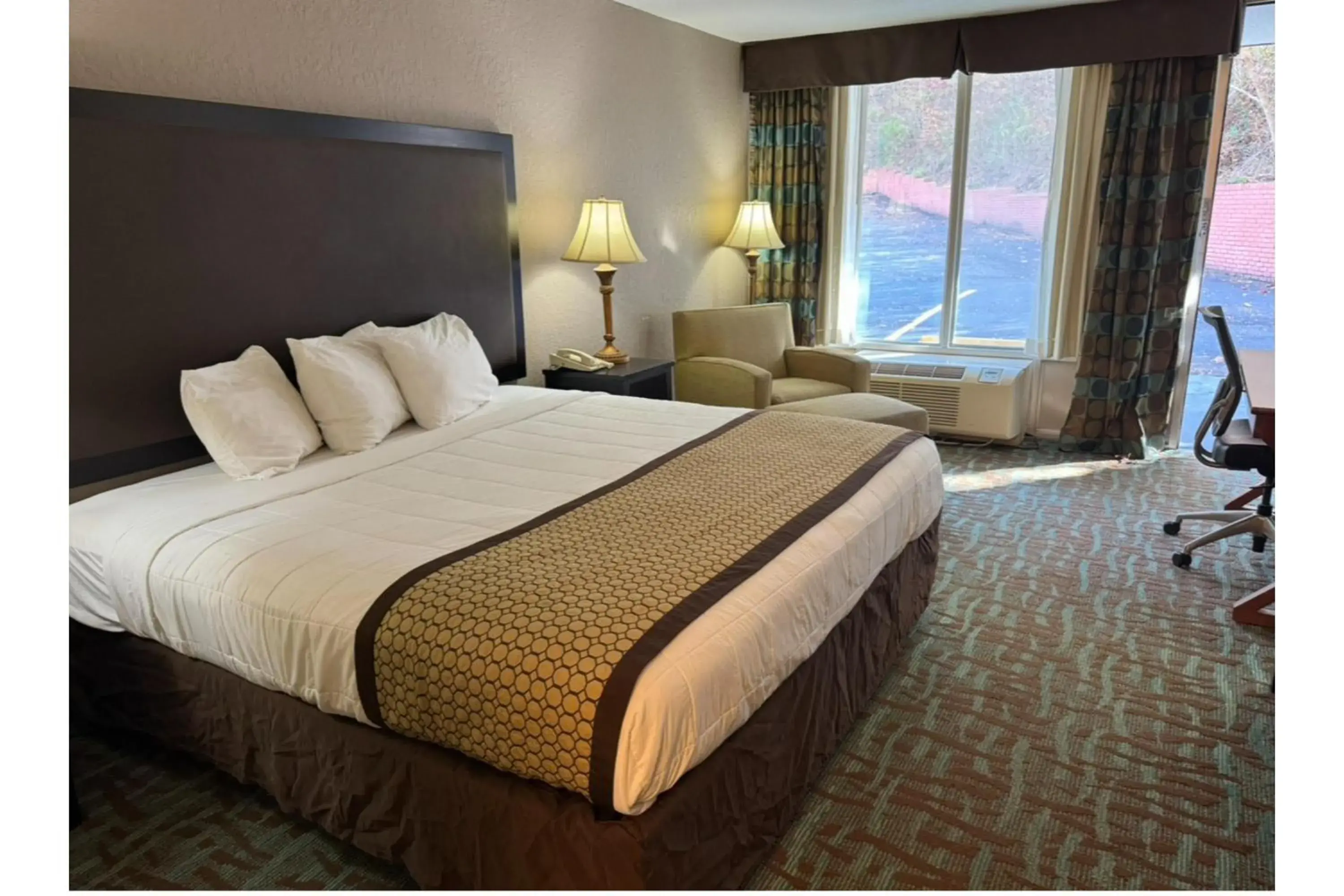 Bedroom, Bed in Quality Inn Bedroom, Bed in Quality Inn