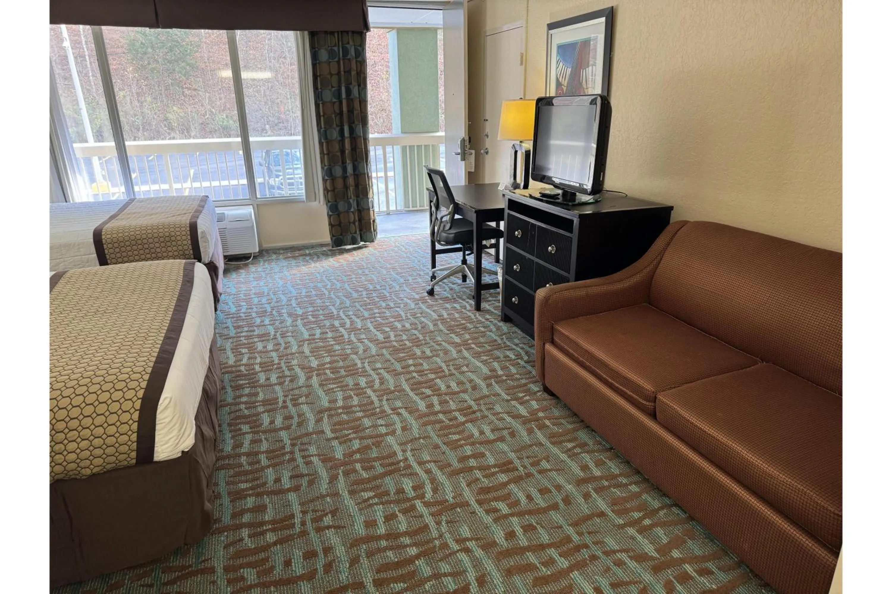 Bedroom, Bed in Baymont by Wyndham Harriman