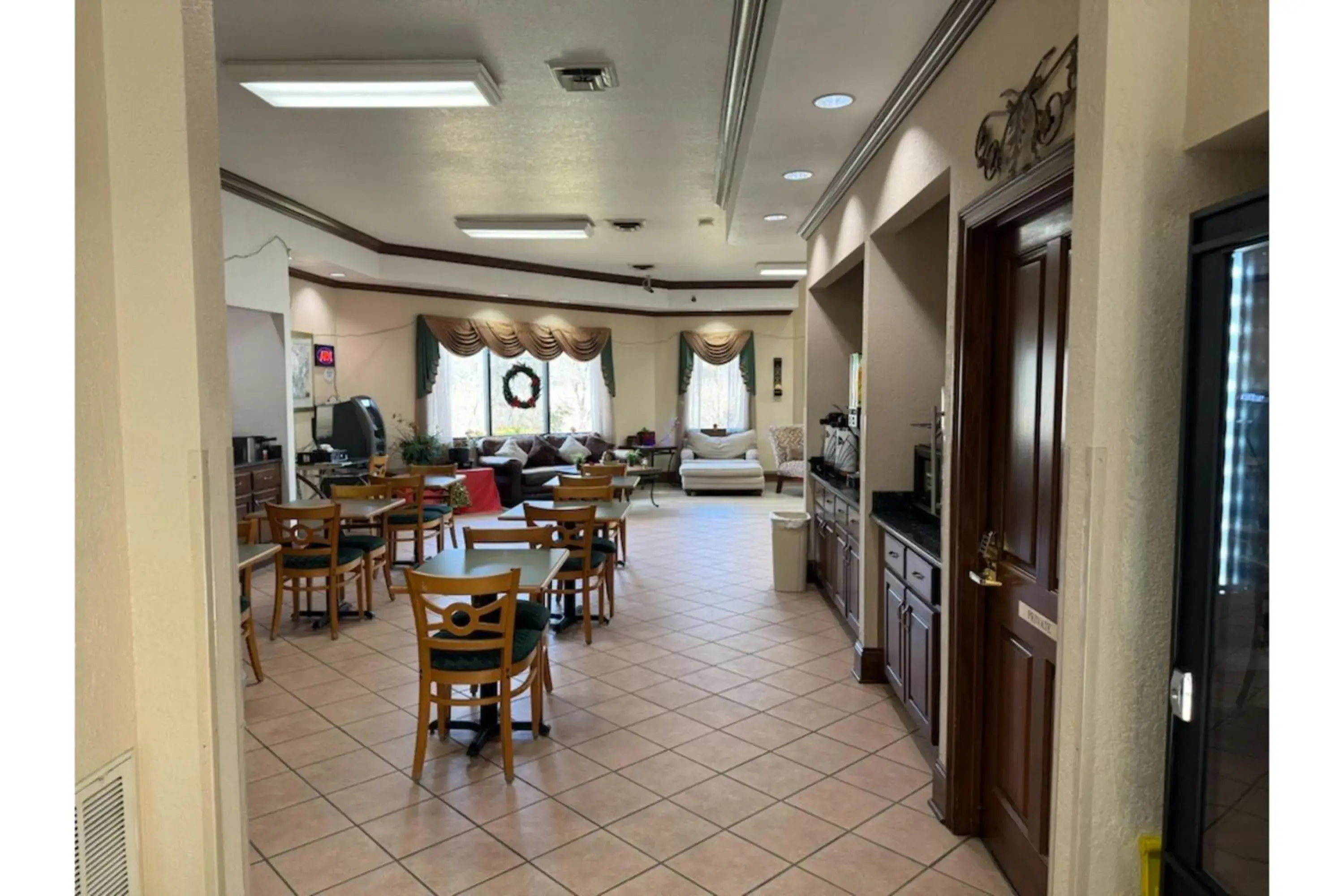 Restaurant/places to eat in Quality Inn Restaurant/places to eat in Quality Inn