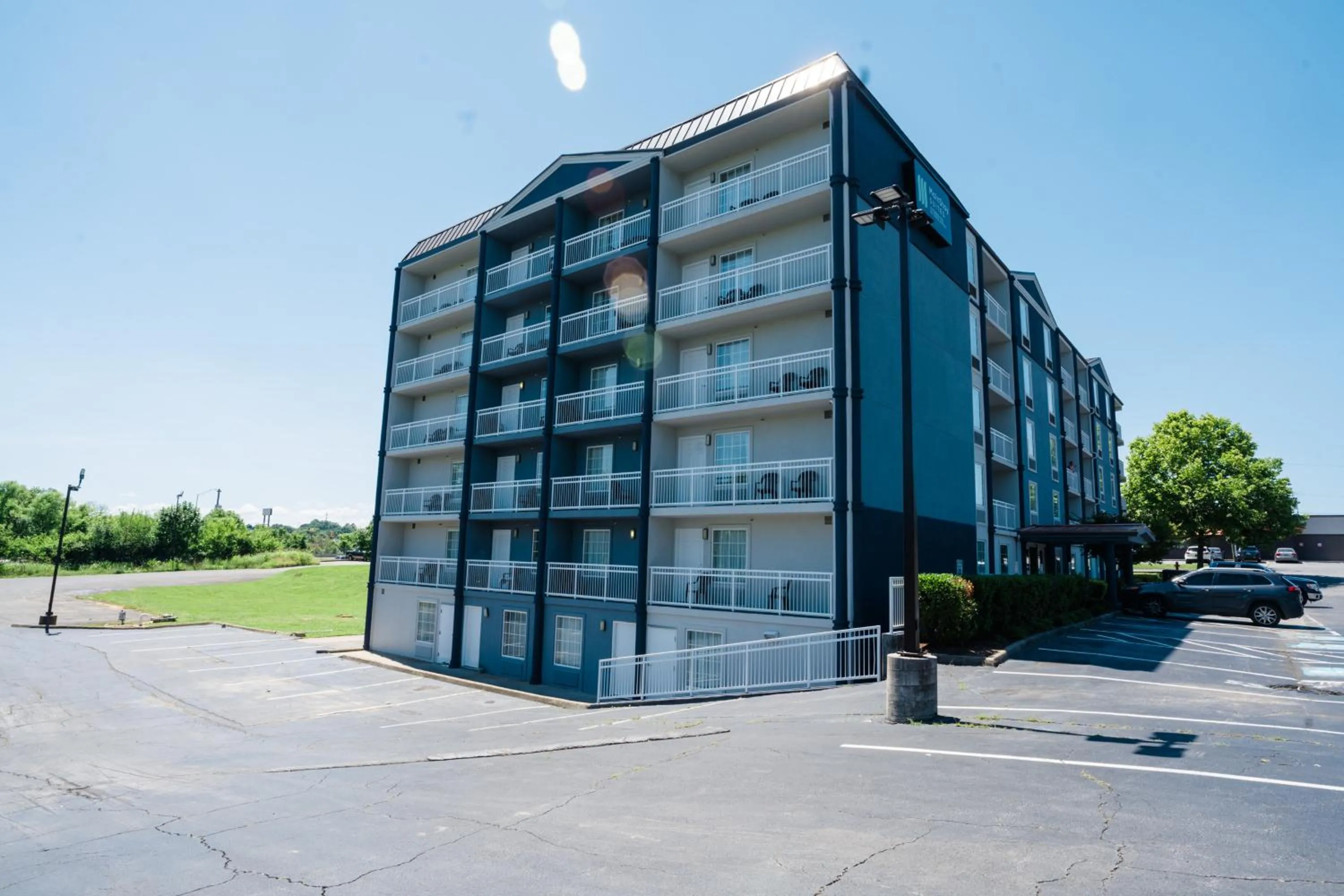 Property building in MainStay Suites Knoxville North I-75