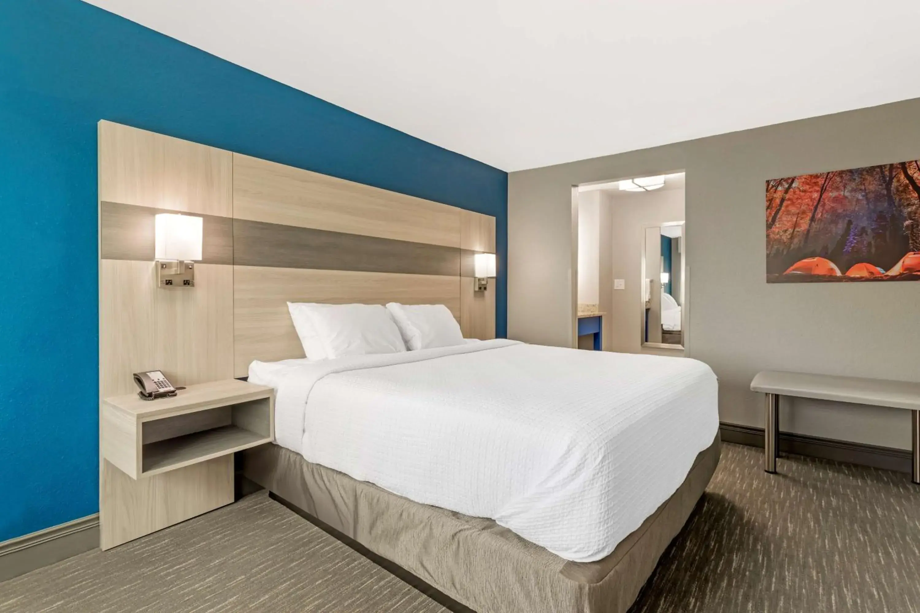 Photo of the whole room, Bed in Best Western Plus Magnolia Inn & Suites Photo of the whole room, Bed in Best Western Plus Magnolia Inn & Suites