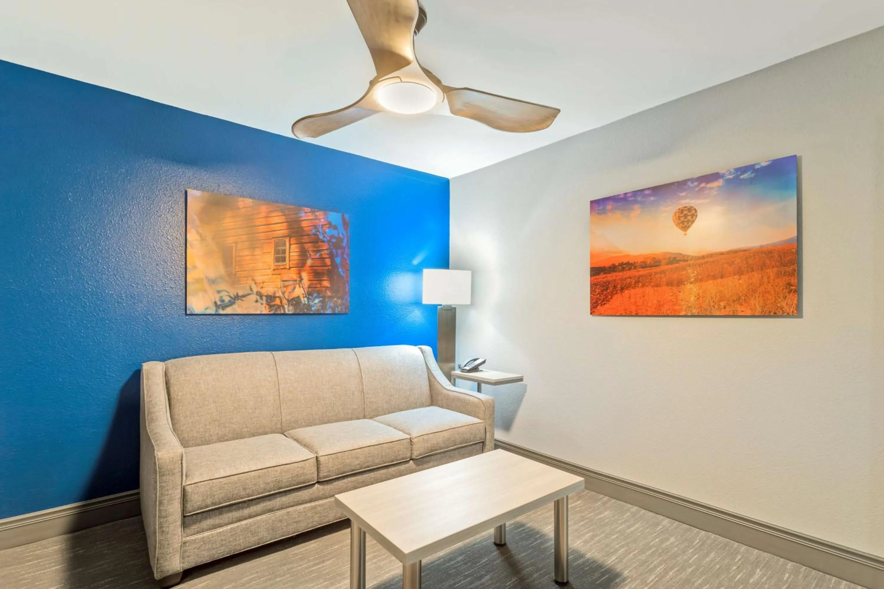 Photo of the whole room in Best Western Plus Magnolia Inn & Suites