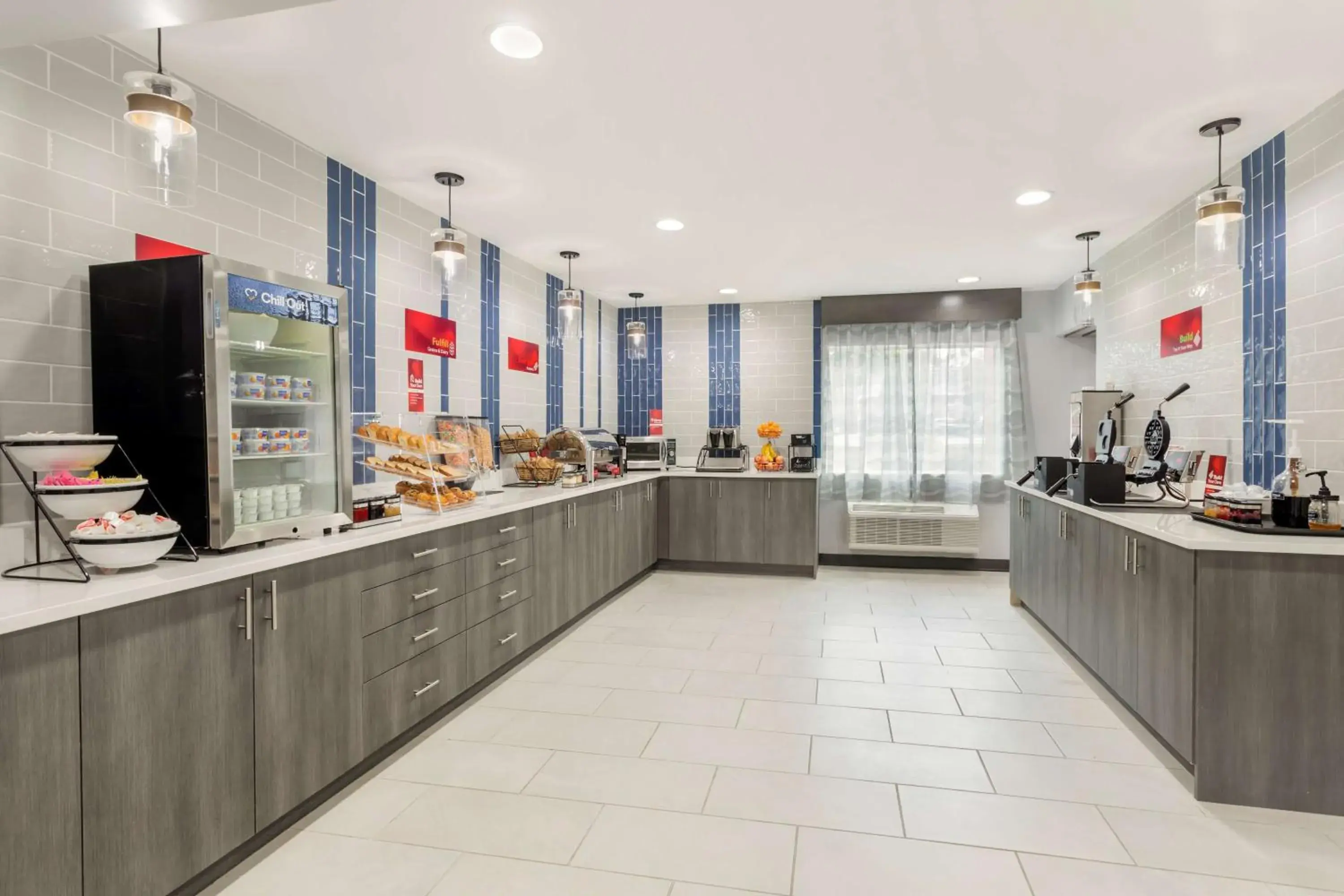 Breakfast in Best Western Plus Magnolia Inn & Suites Breakfast in Best Western Plus Magnolia Inn & Suites