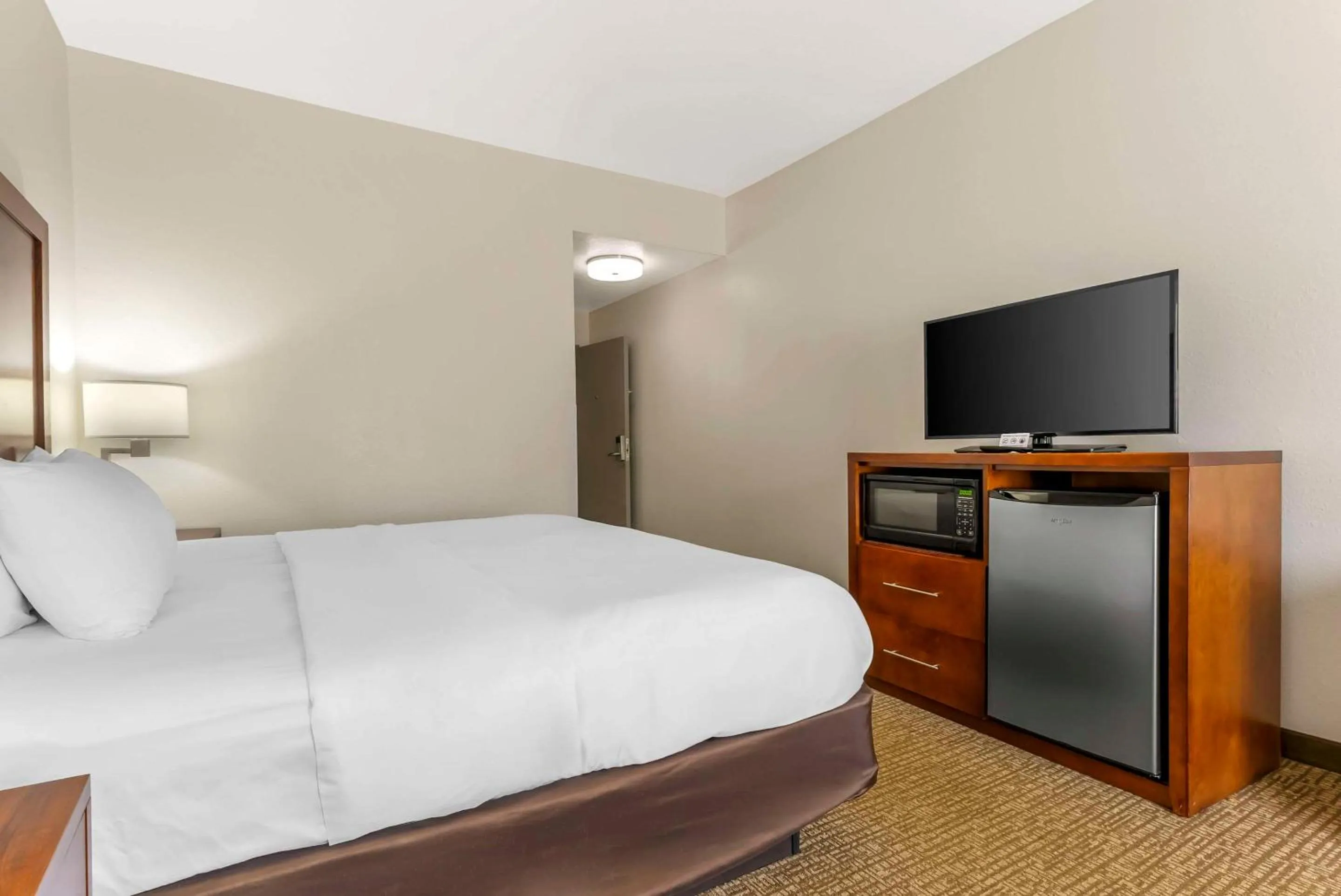 Bedroom, Bed in Comfort Inn Brownsville I-40