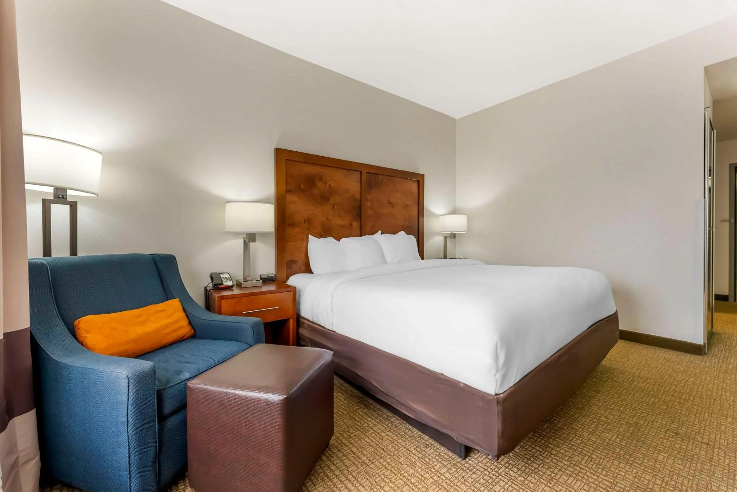 Bedroom, Bed in Comfort Inn Brownsville I-40