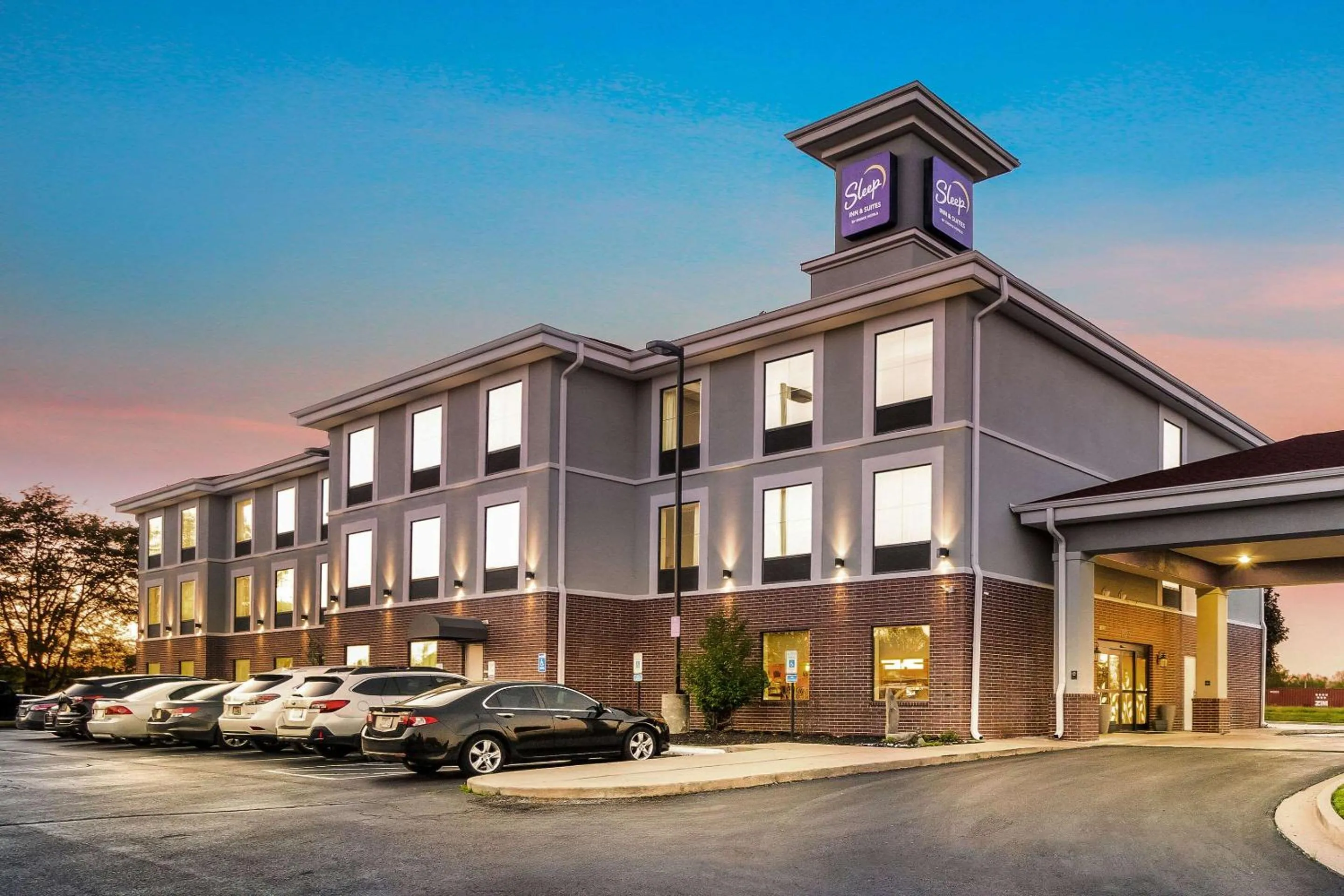 Property building in Sleep Inn & Suites Dyersburg I-155