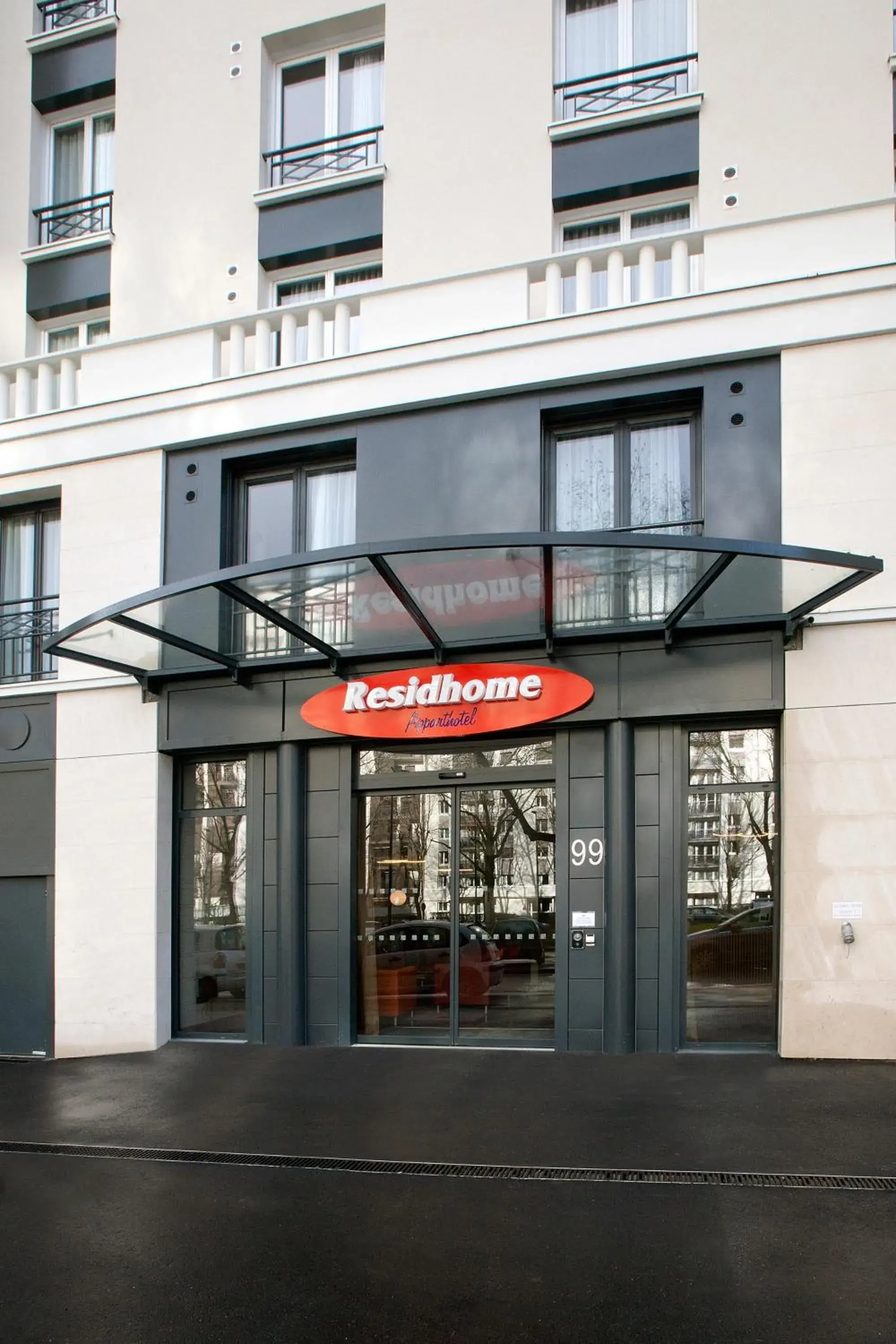 Facade/entrance in Residhome Puteaux La défense Facade/entrance in Residhome Puteaux La défense