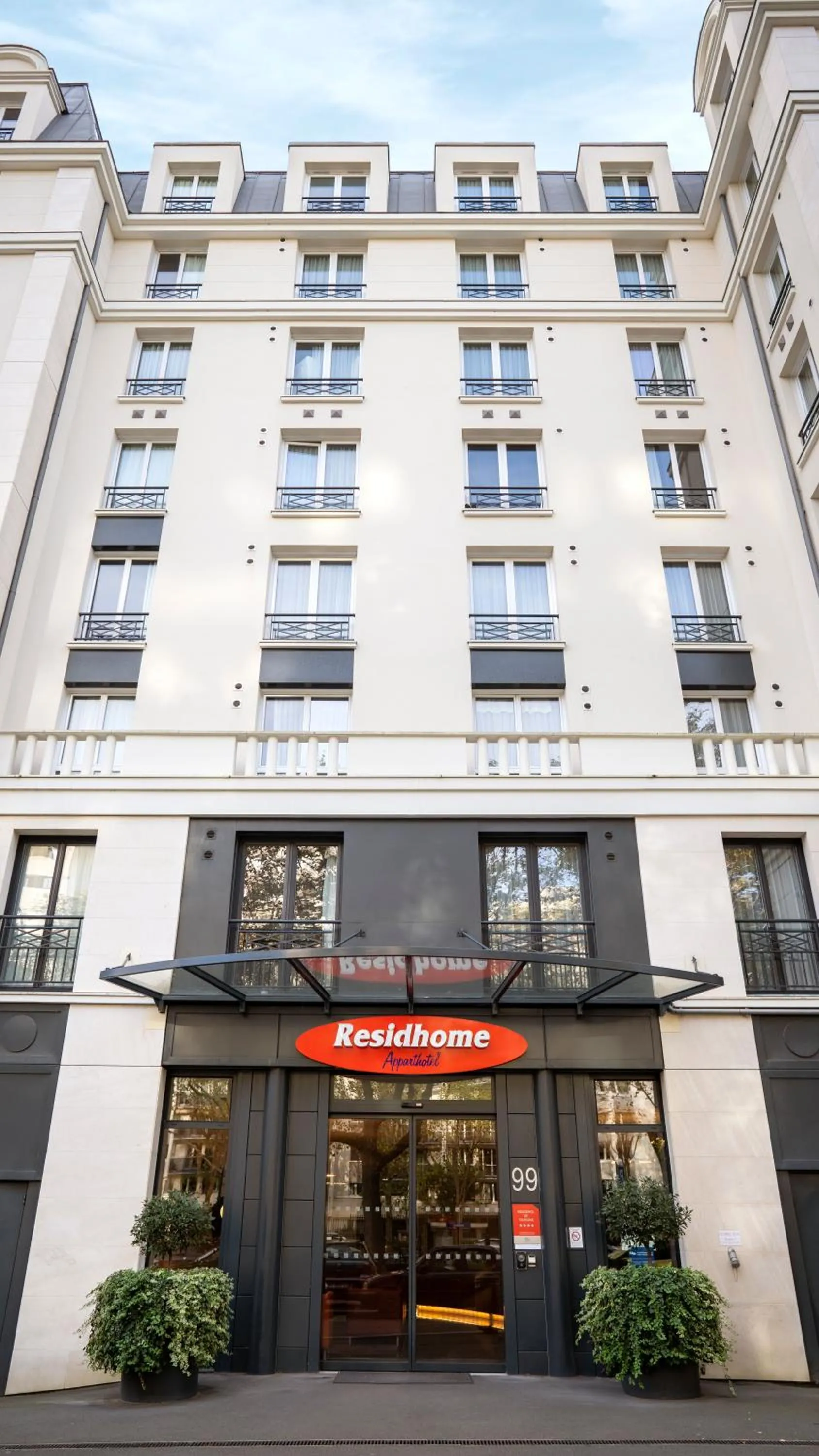 Facade/entrance in Residhome Puteaux La défense