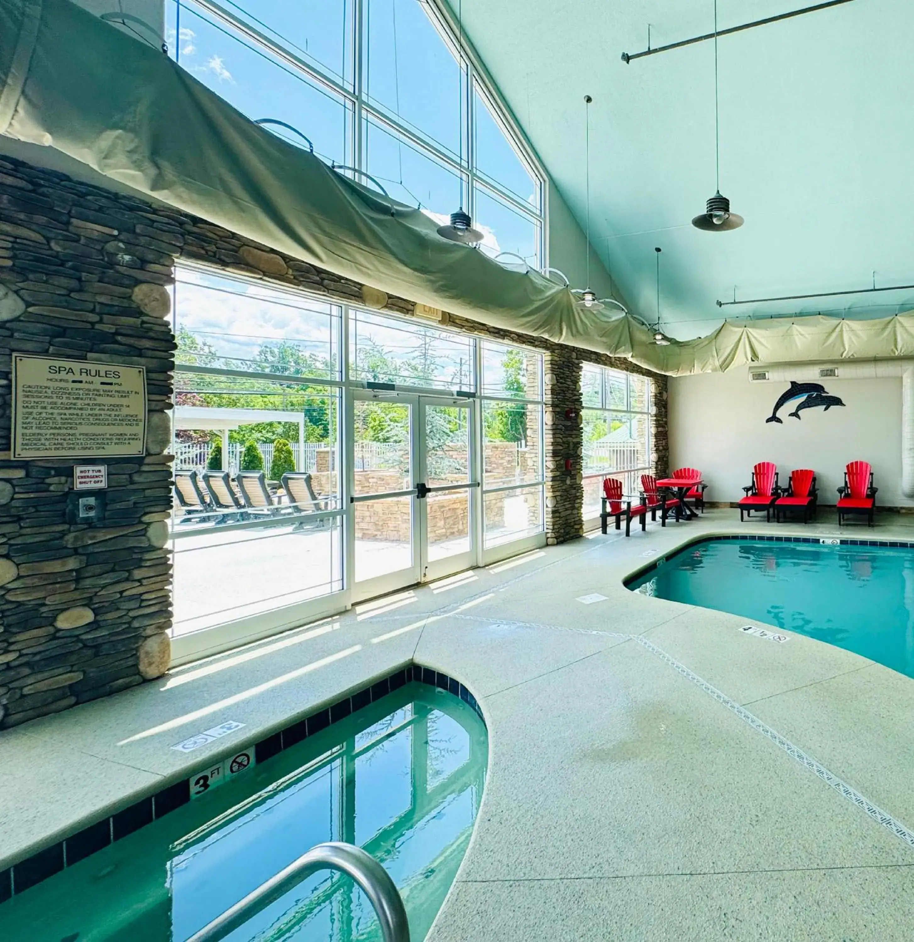 Swimming pool in The Walden, Trademark Collection By Wyndham Swimming pool in The Walden, Trademark Collection By Wyndham