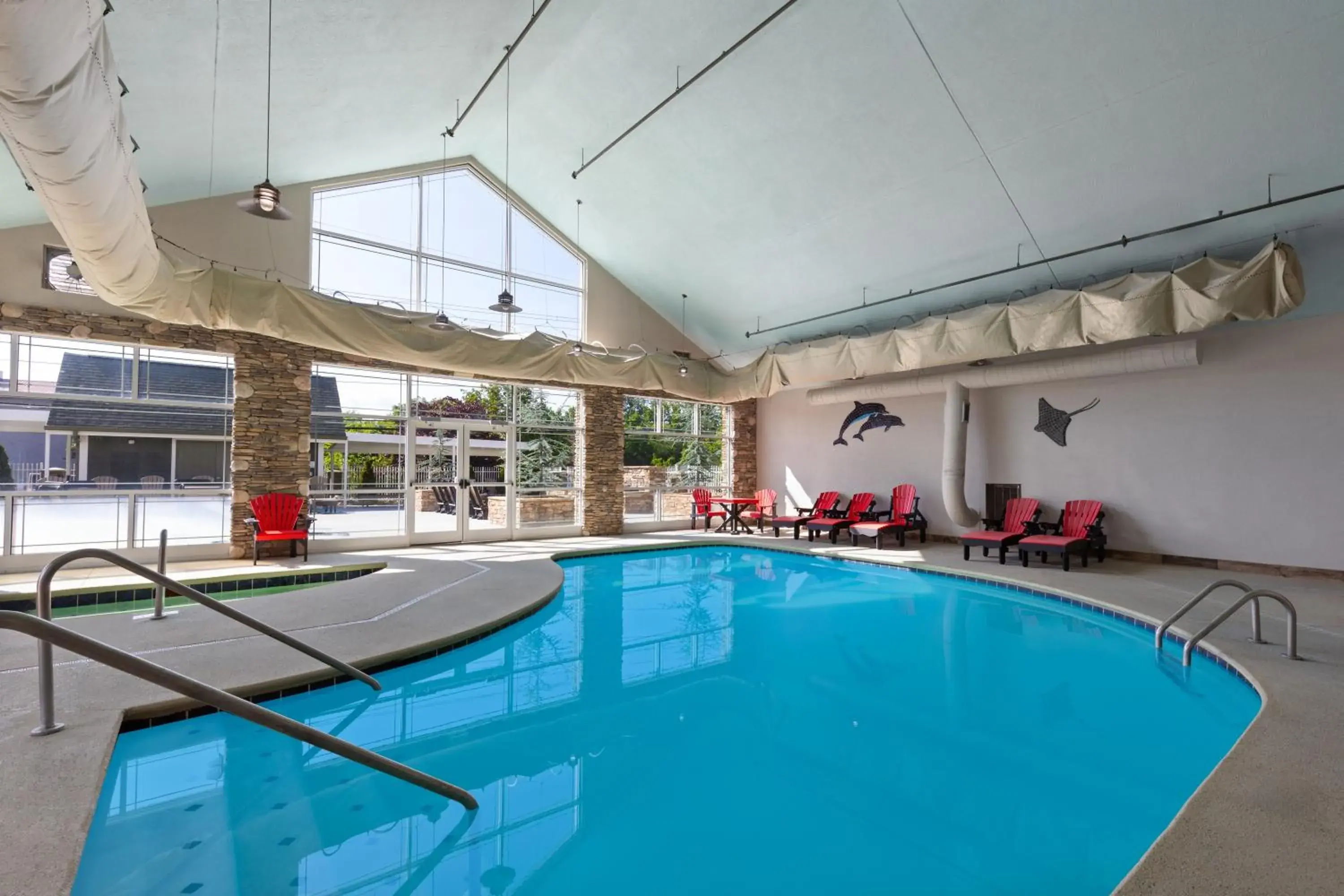 Swimming pool in The Walden, Trademark Collection By Wyndham Swimming pool in The Walden, Trademark Collection By Wyndham