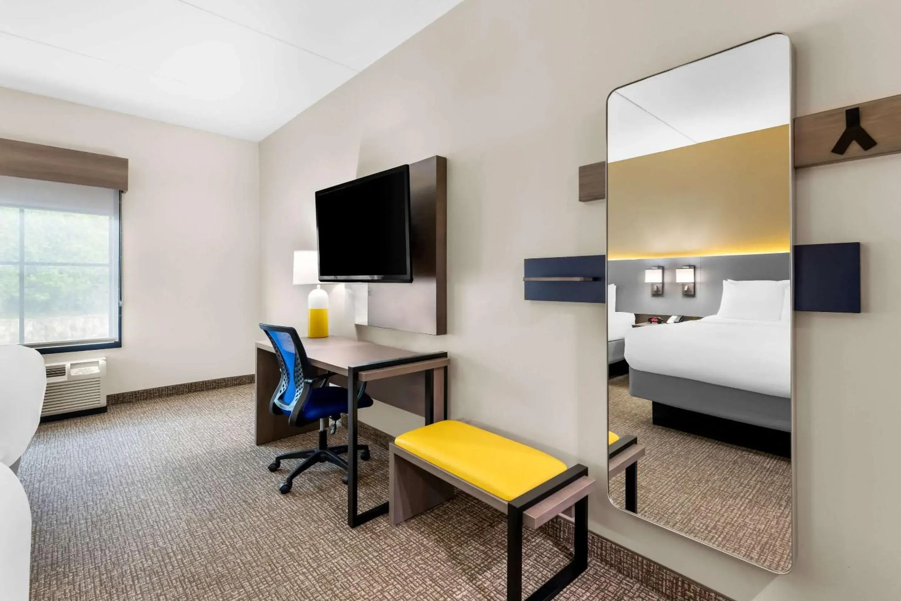 Bedroom, Bed in Comfort Inn Harriman Bedroom, Bed in Comfort Inn Harriman