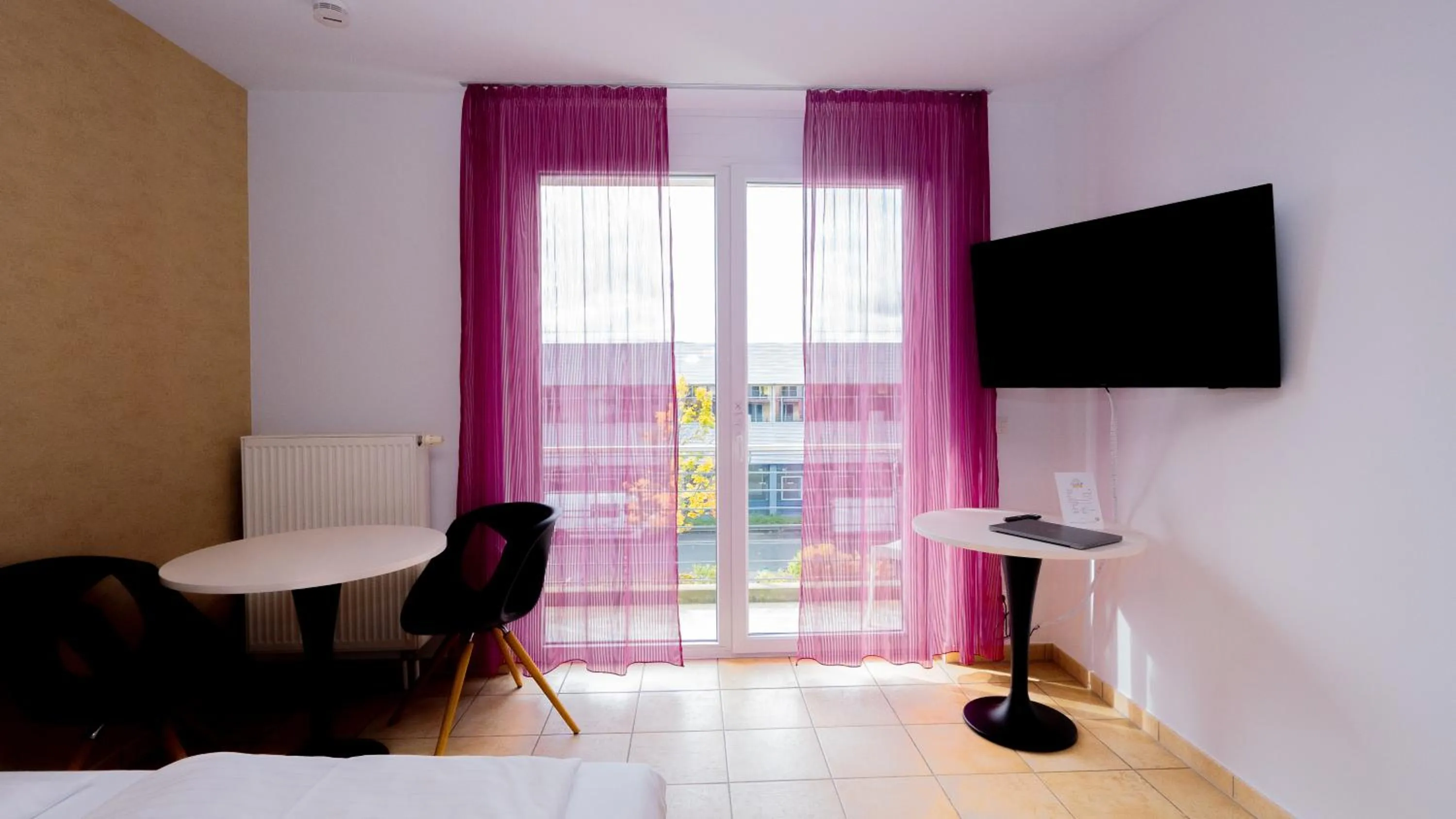 TV and multimedia in med Apart