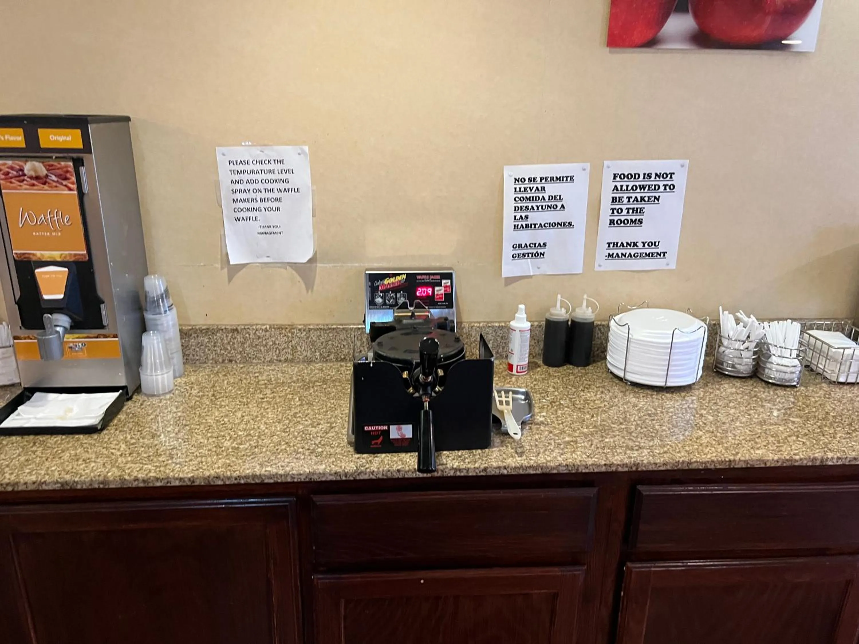 Coffee/tea facilities in Americas Best Value Inn Pharr/McAllen