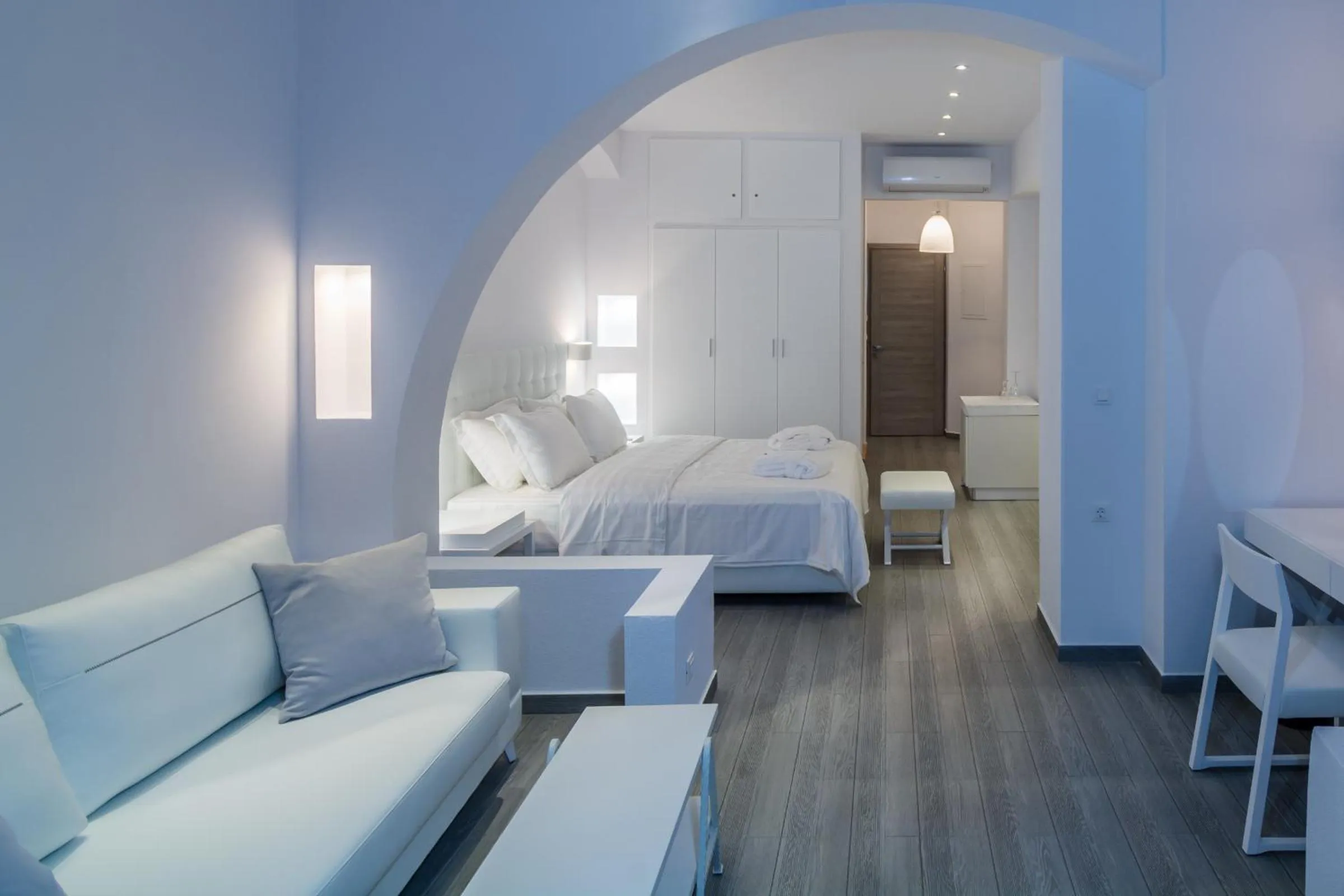 Photo of the whole room in Hotel Akti Ouranoupoli Beach Resort