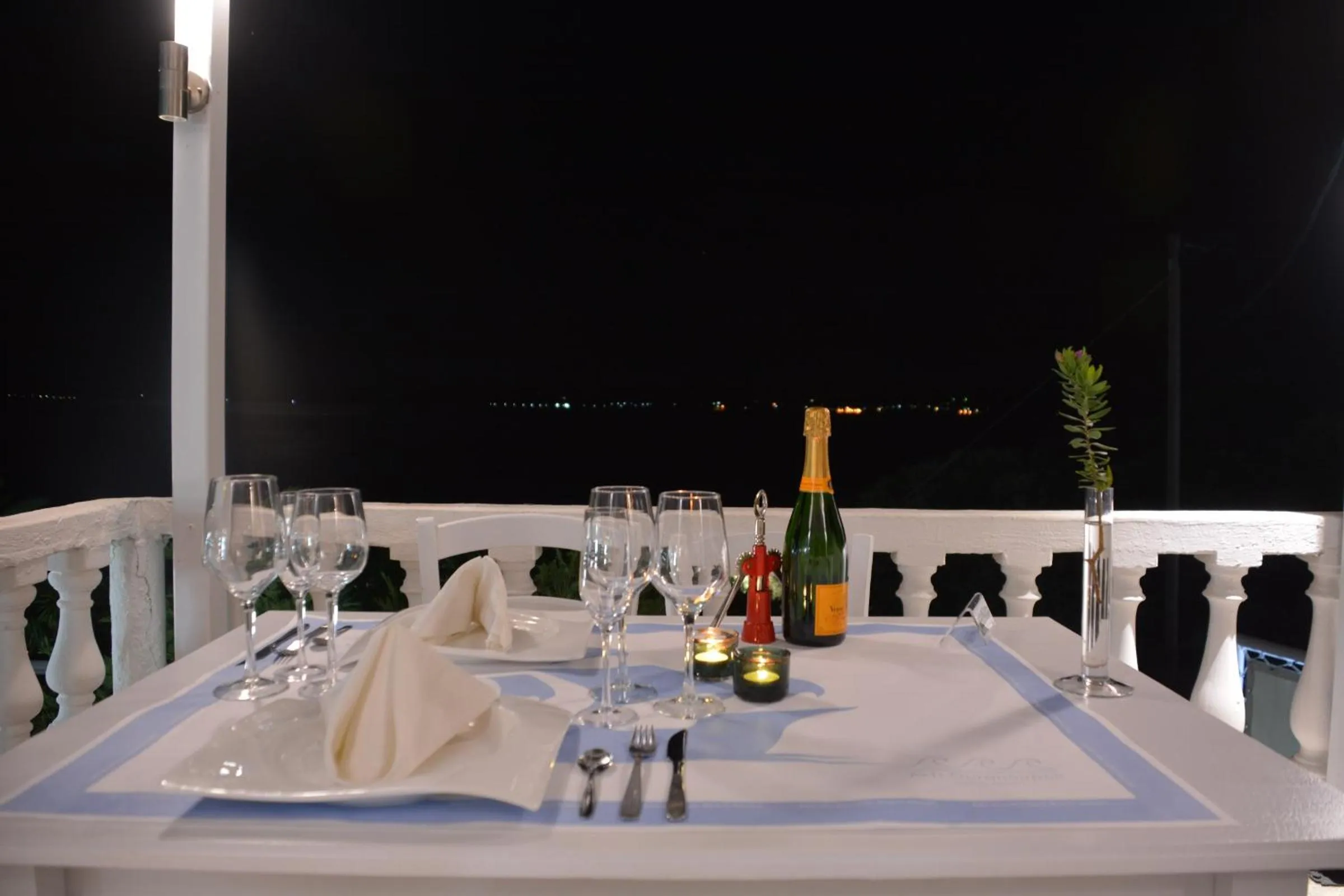 Dining area in Hotel Akti Ouranoupoli Beach Resort