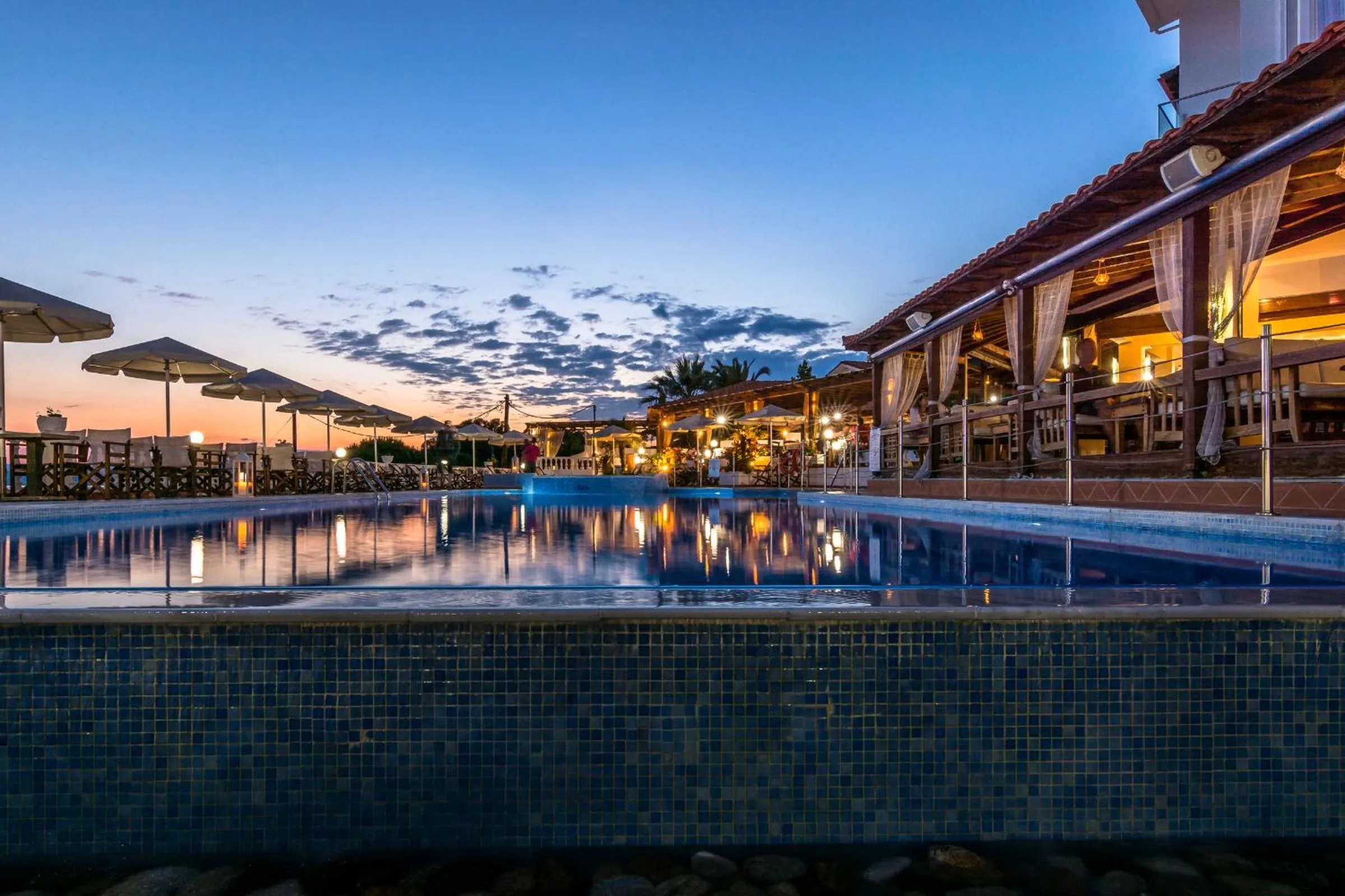 Property building in Hotel Akti Ouranoupoli Beach Resort