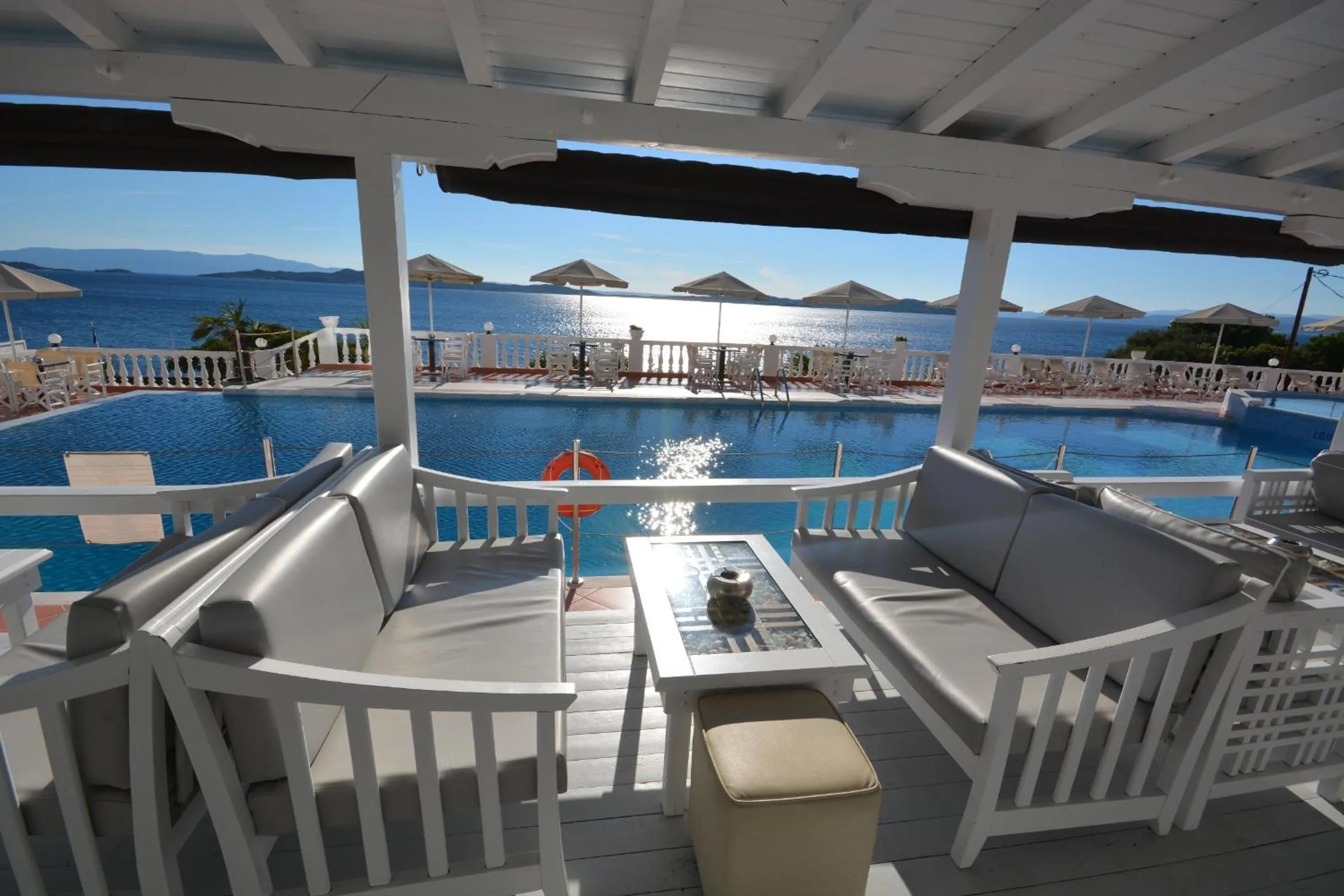 Lounge or bar in Hotel Akti Ouranoupoli Beach Resort