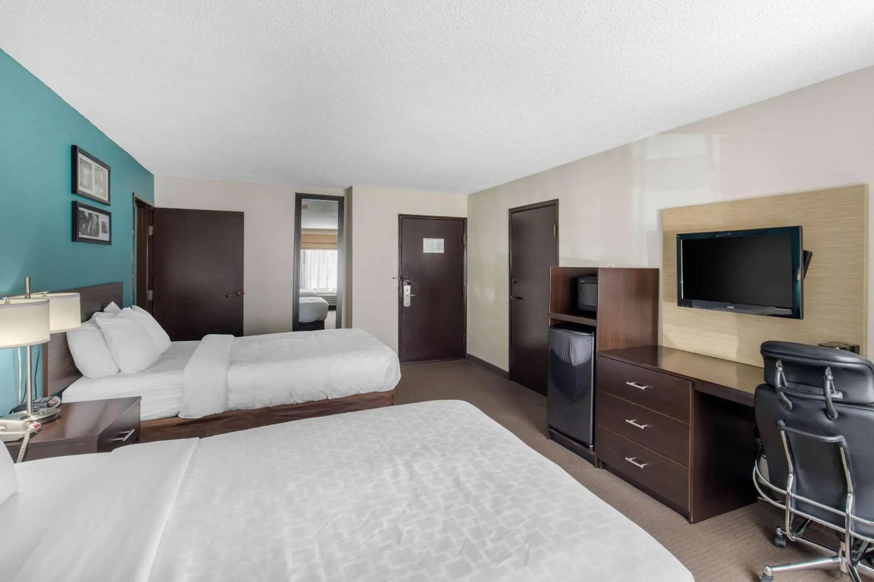 Photo of the whole room, Bed in Clarion Inn & Suites DFW North Photo of the whole room, Bed in Clarion Inn & Suites DFW North