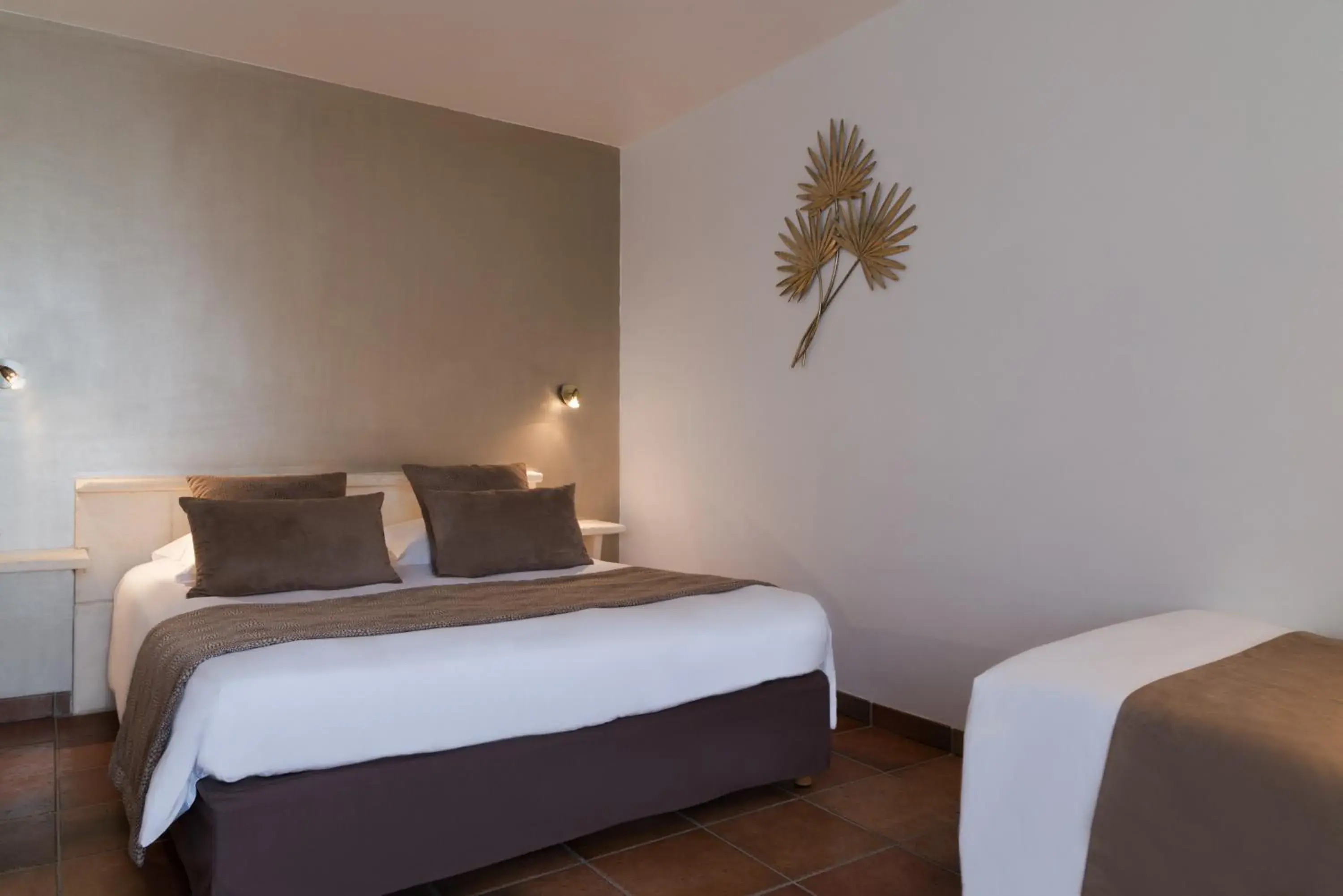 Bed in Val Baussenc, The Originals Relais Bed in Val Baussenc, The Originals Relais