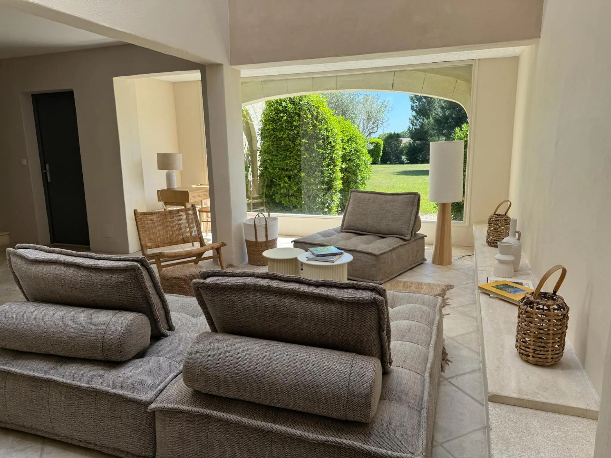 Living room in Val Baussenc, The Originals Relais