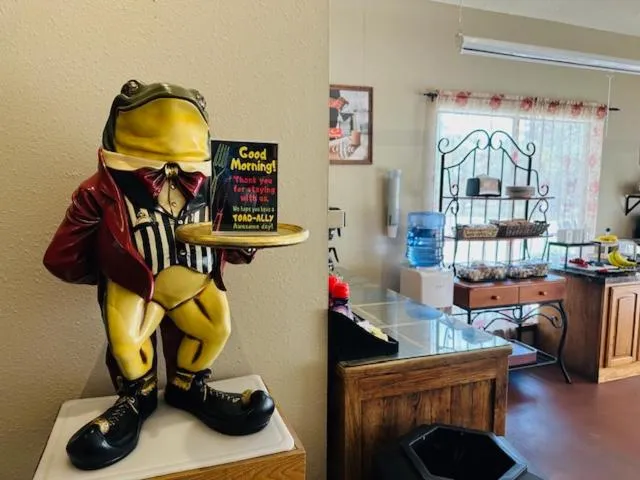 Breakfast in Econo Lodge Fredericksburg