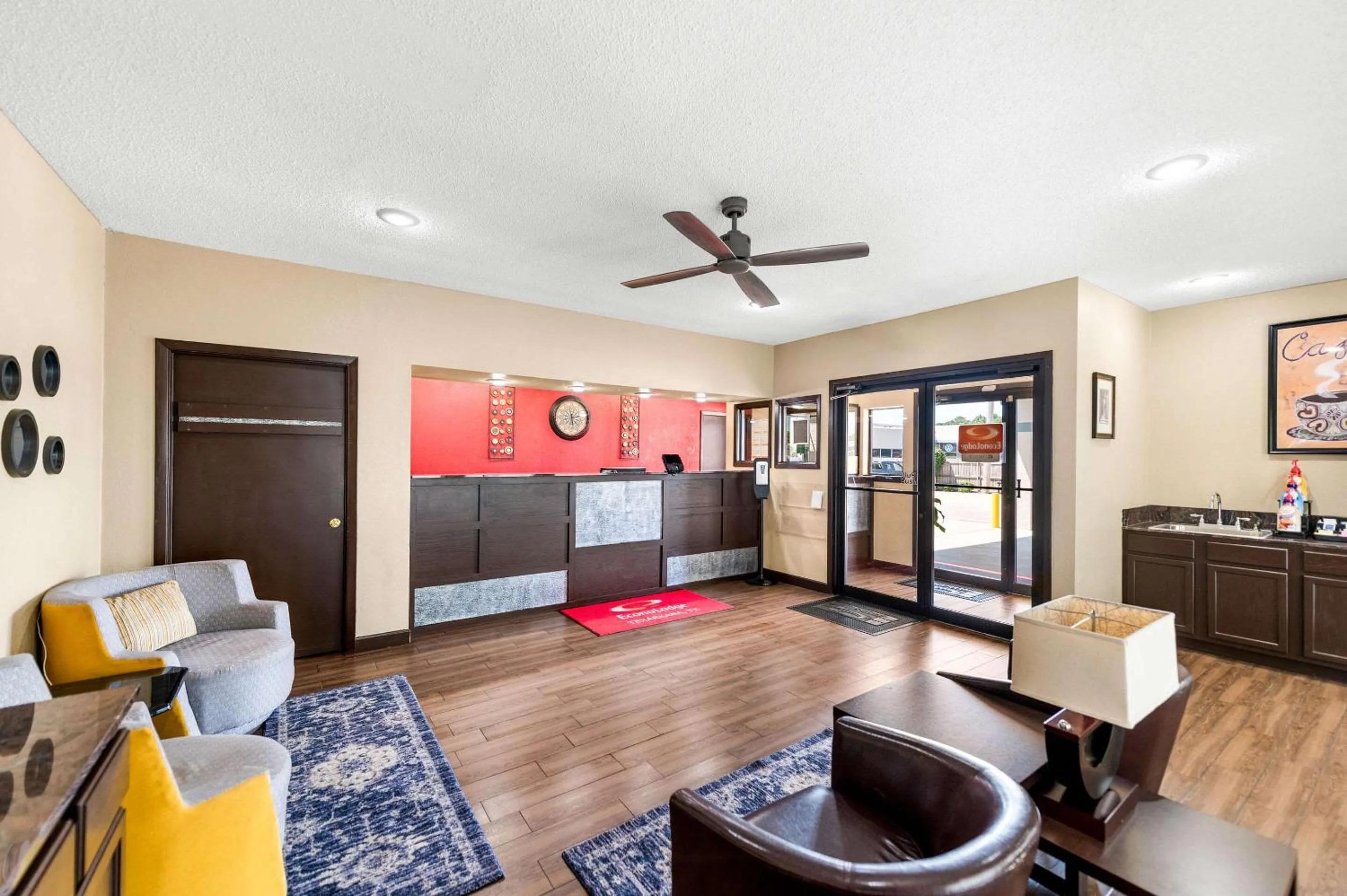 Lobby or reception in Econo Lodge Texarkana I-30