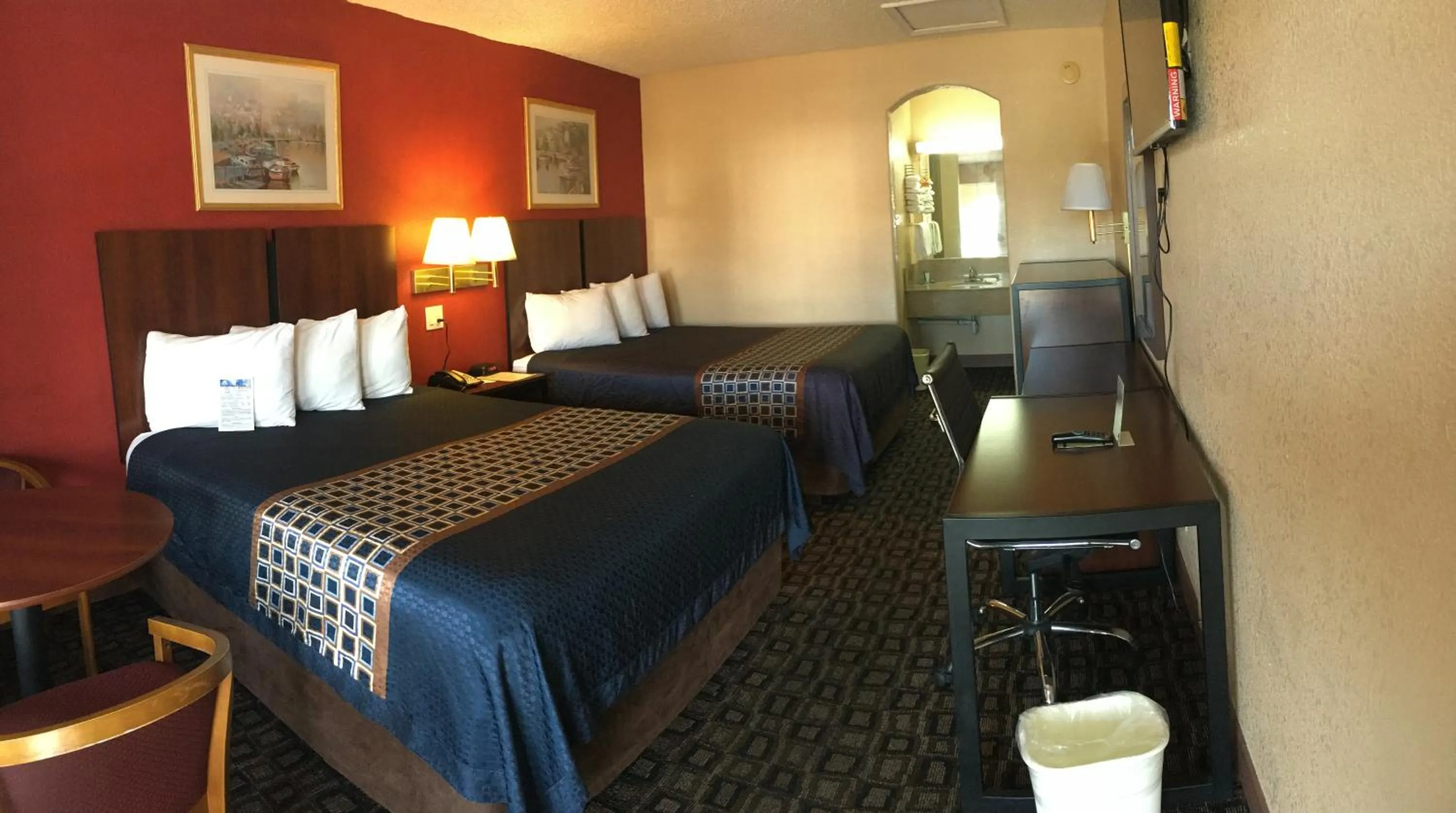 Bed in Americas Best Value Inn-Near NRG Park/Medical Center