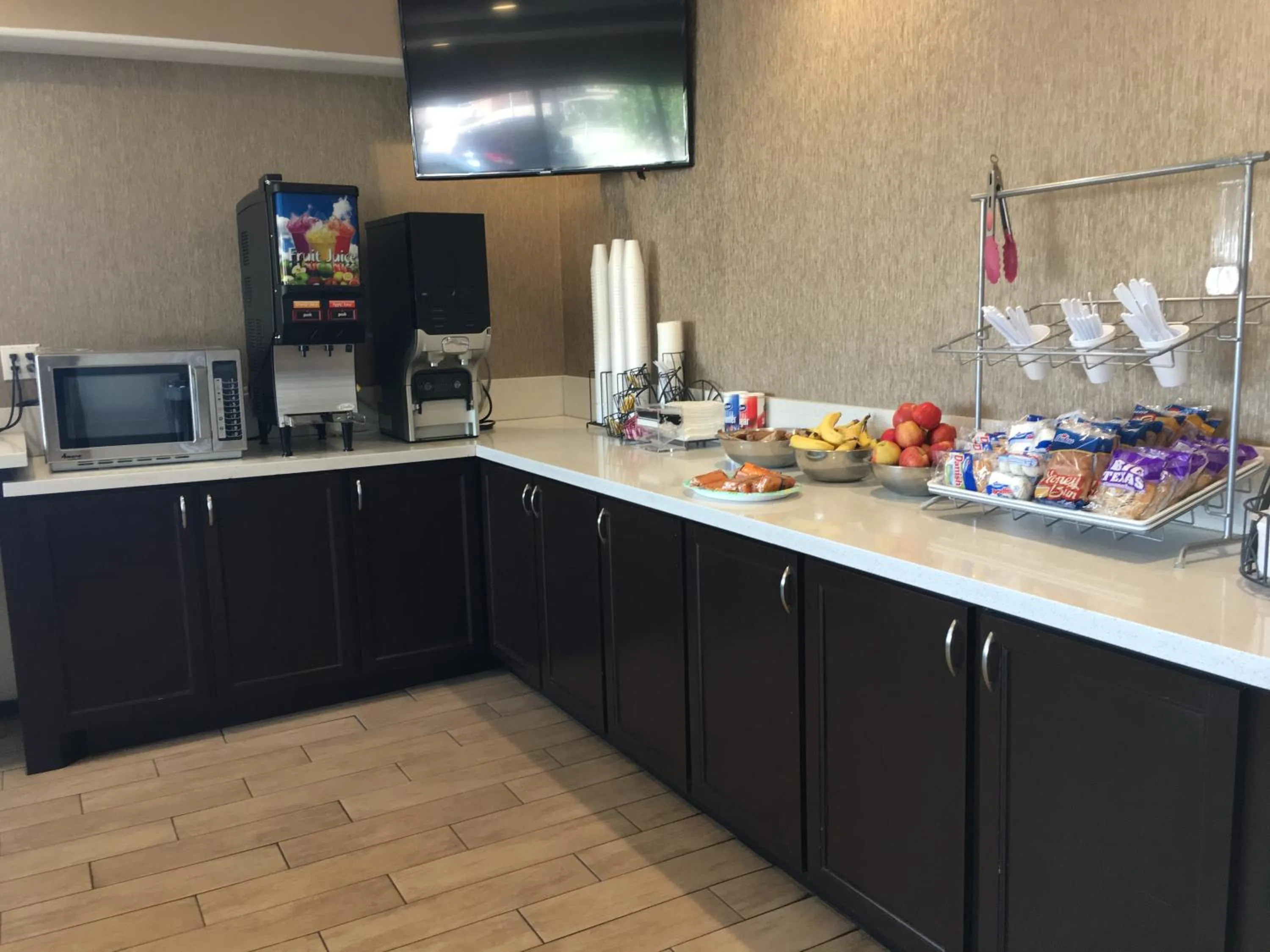 Buffet breakfast in Americas Best Value Inn-Near NRG Park/Medical Center