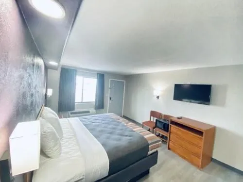 Bed in Executive Inn