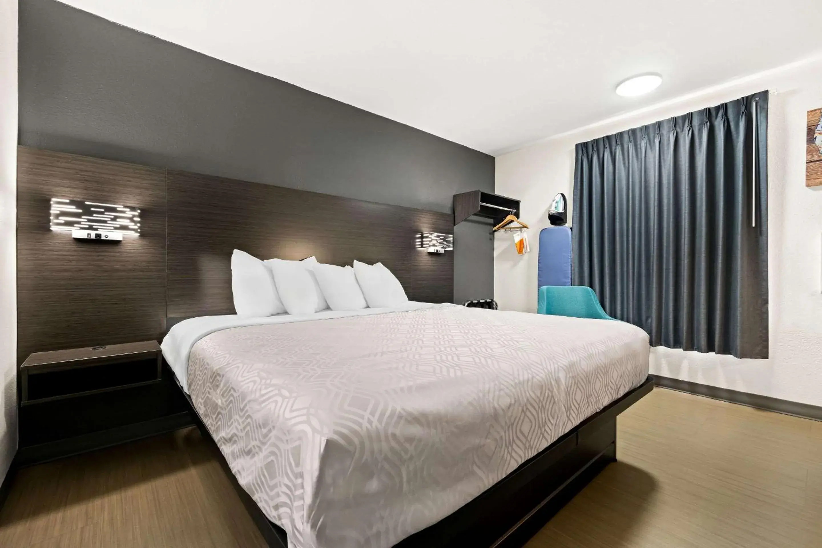 Bedroom, Bed in Econo Lodge Dumas Bedroom, Bed in Econo Lodge Dumas