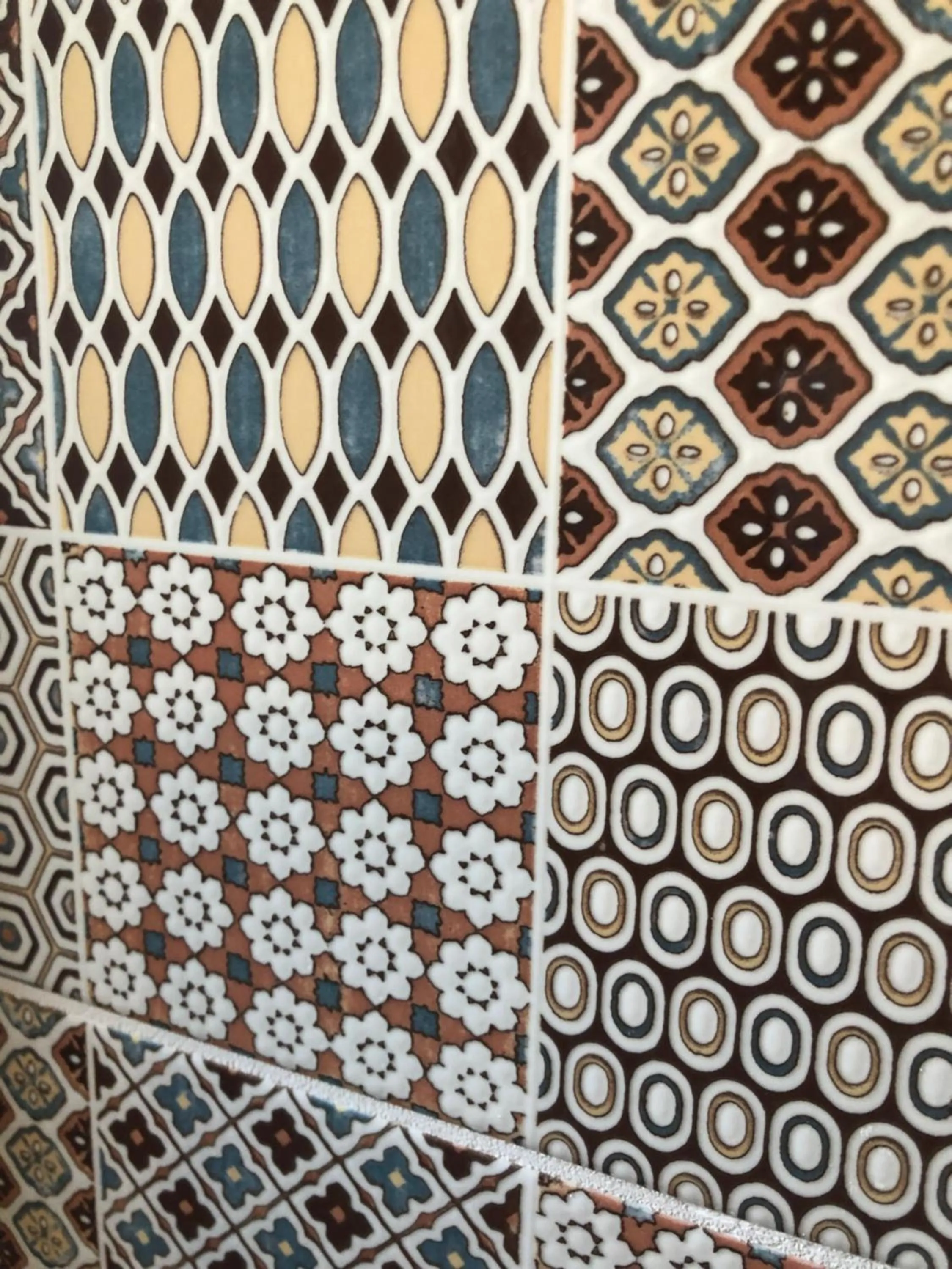 Decorative detail in B&B SMILE