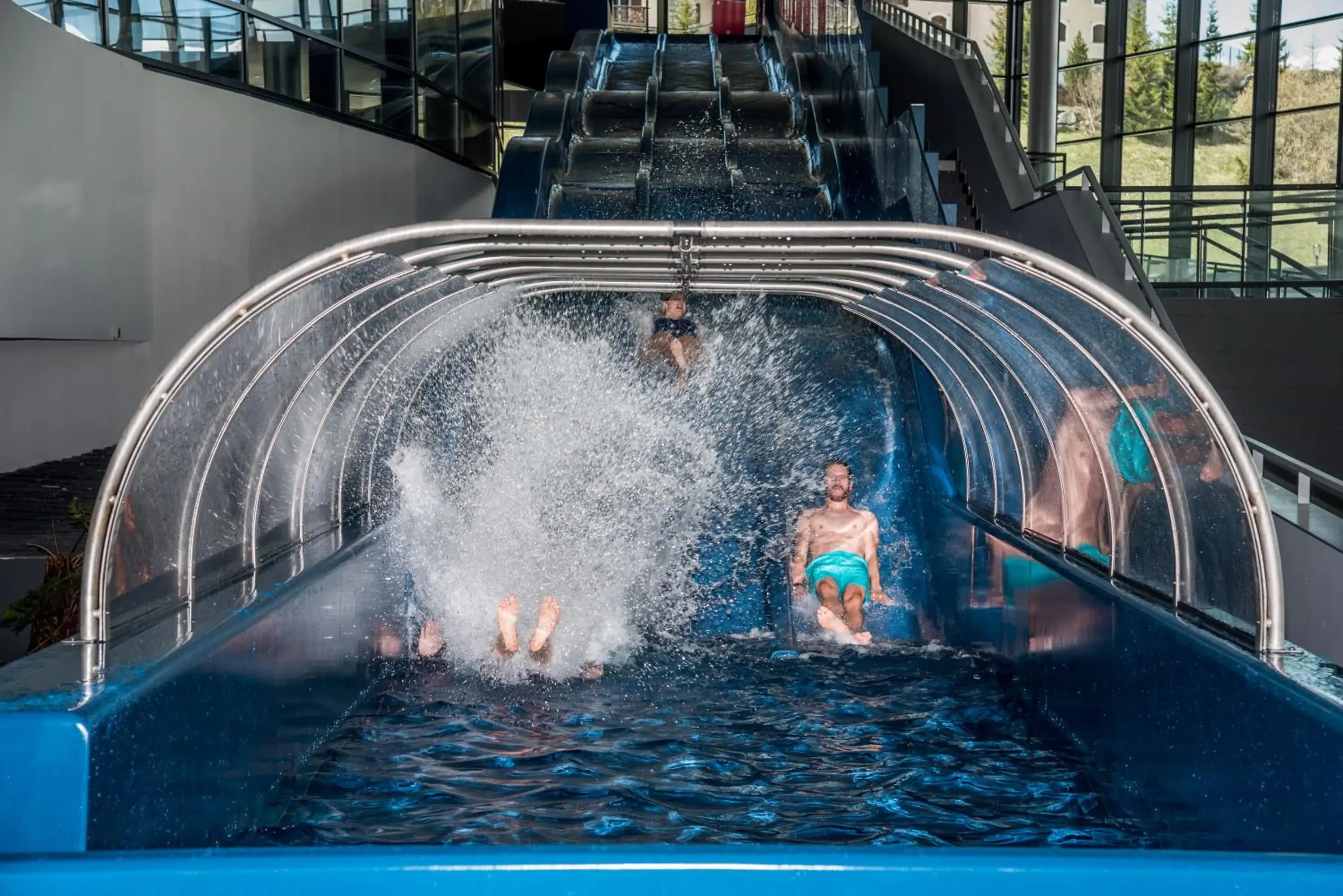 Swimming pool in Ecrin Blanc Resort Courchevel - Aquapark Swimming pool in Ecrin Blanc Resort Courchevel - Aquapark