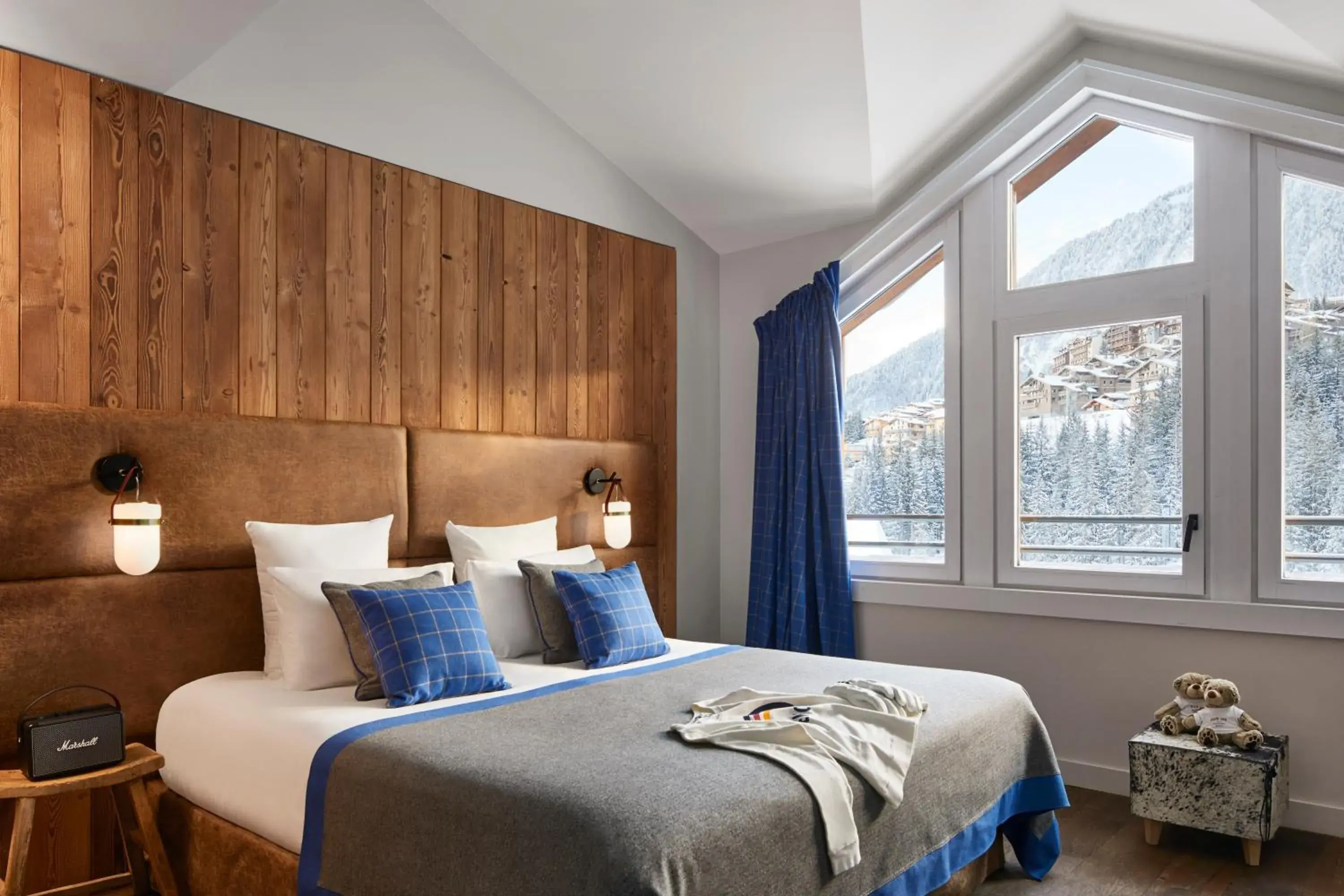 Bed in Ecrin Blanc Resort Courchevel - Aquapark Bed in Ecrin Blanc Resort Courchevel - Aquapark