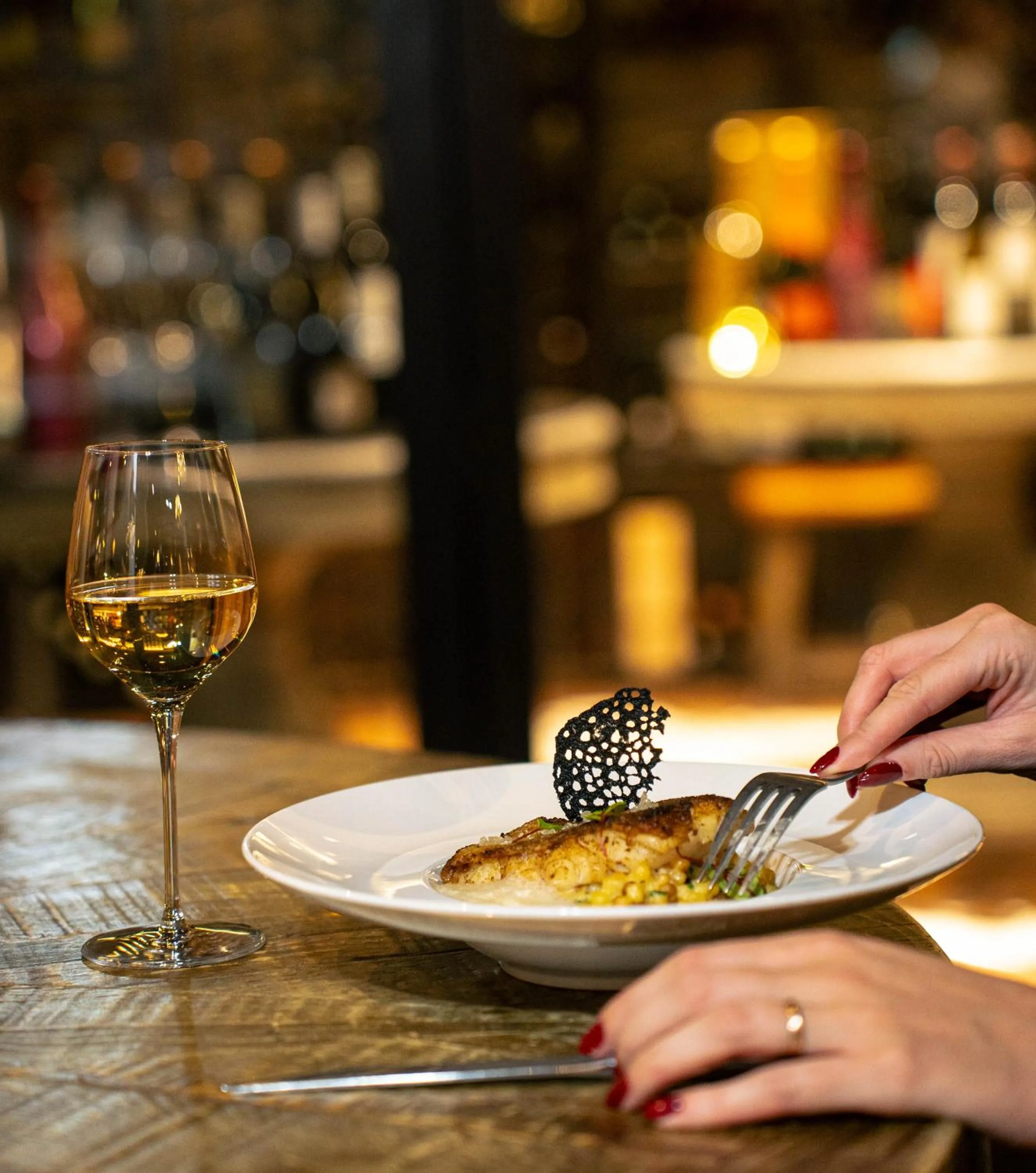 Restaurant/places to eat in Ecrin Blanc Resort Courchevel - Aquapark