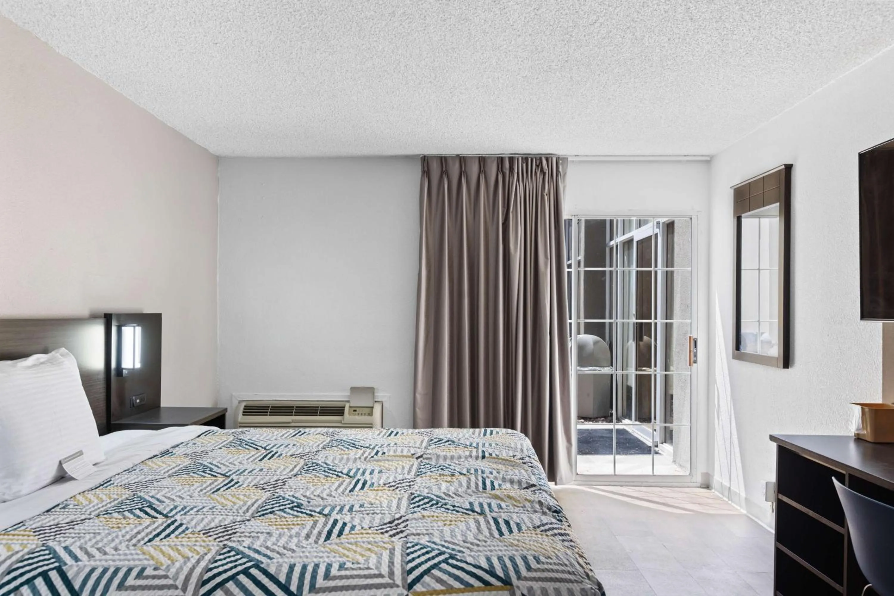 Bedroom, Bed in Motel 6 Pecos TX