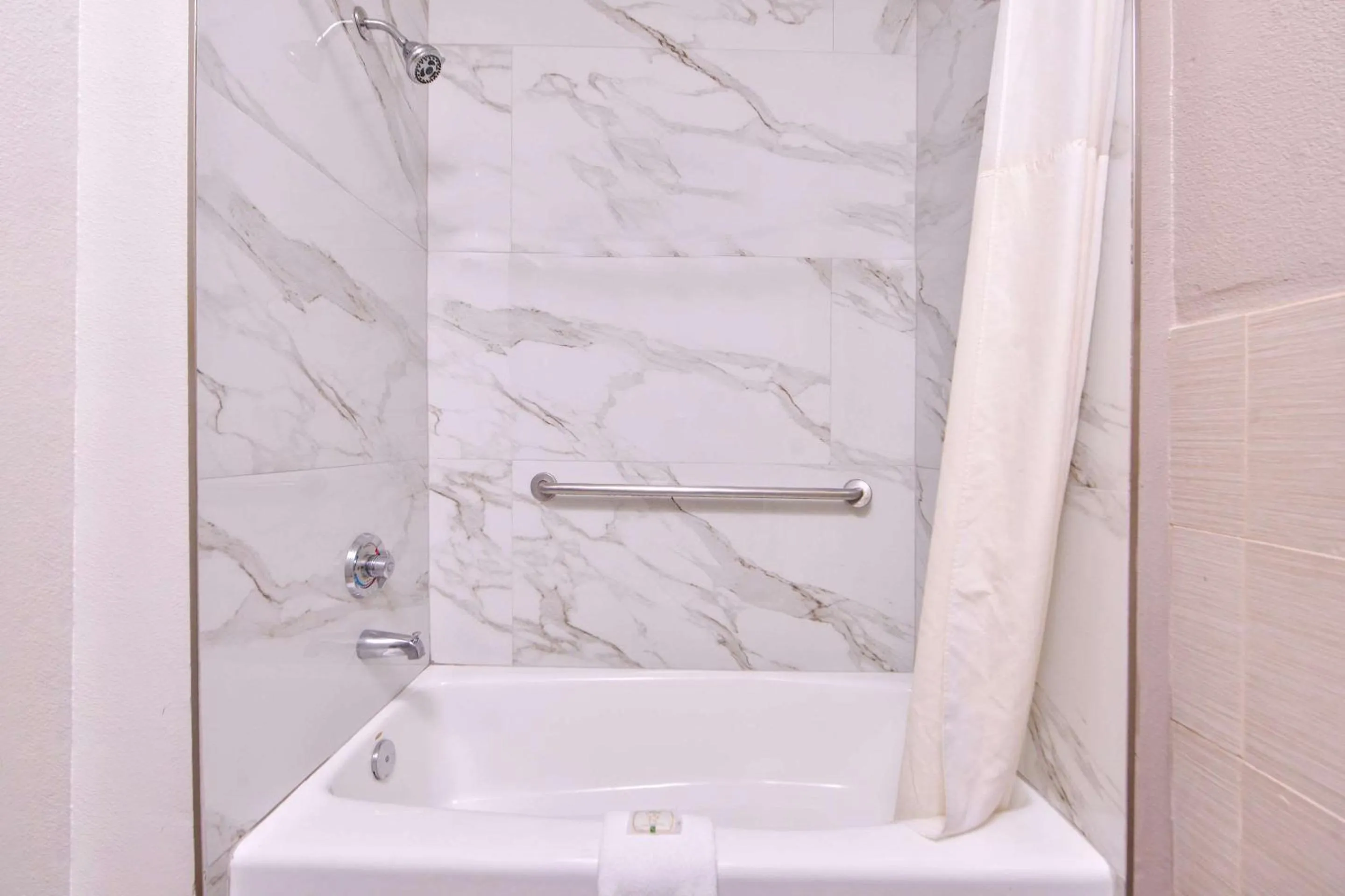 Bathroom in Quality Inn & Suites Beaumont