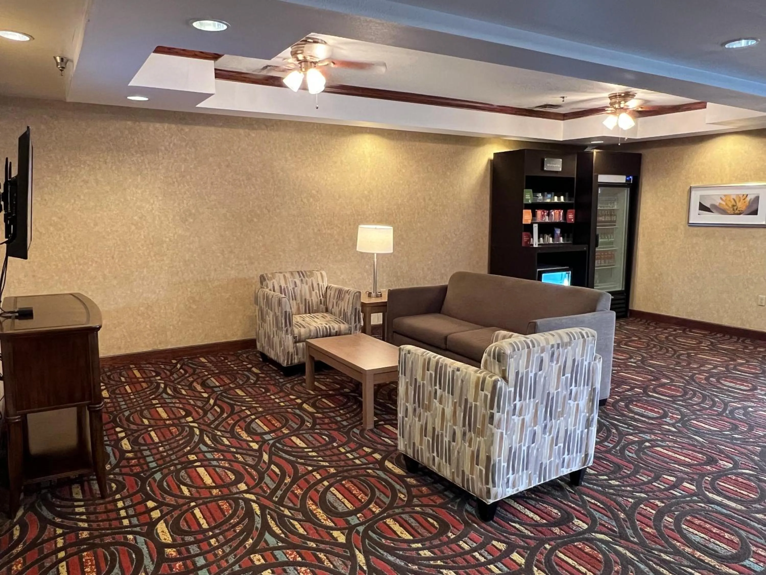 Property building in Quality Suites Midland North Loop 250