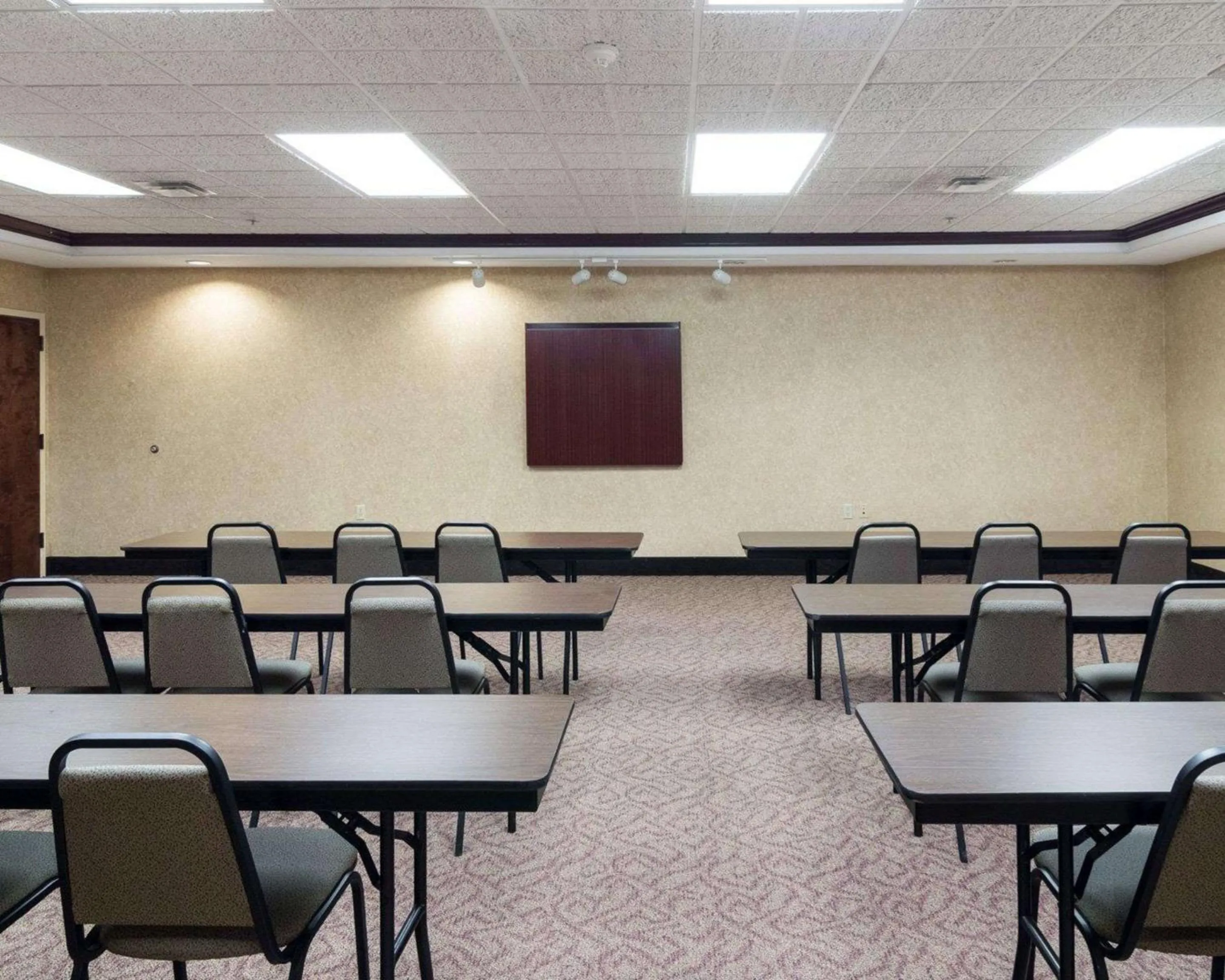 On site in Quality Suites Midland North Loop 250