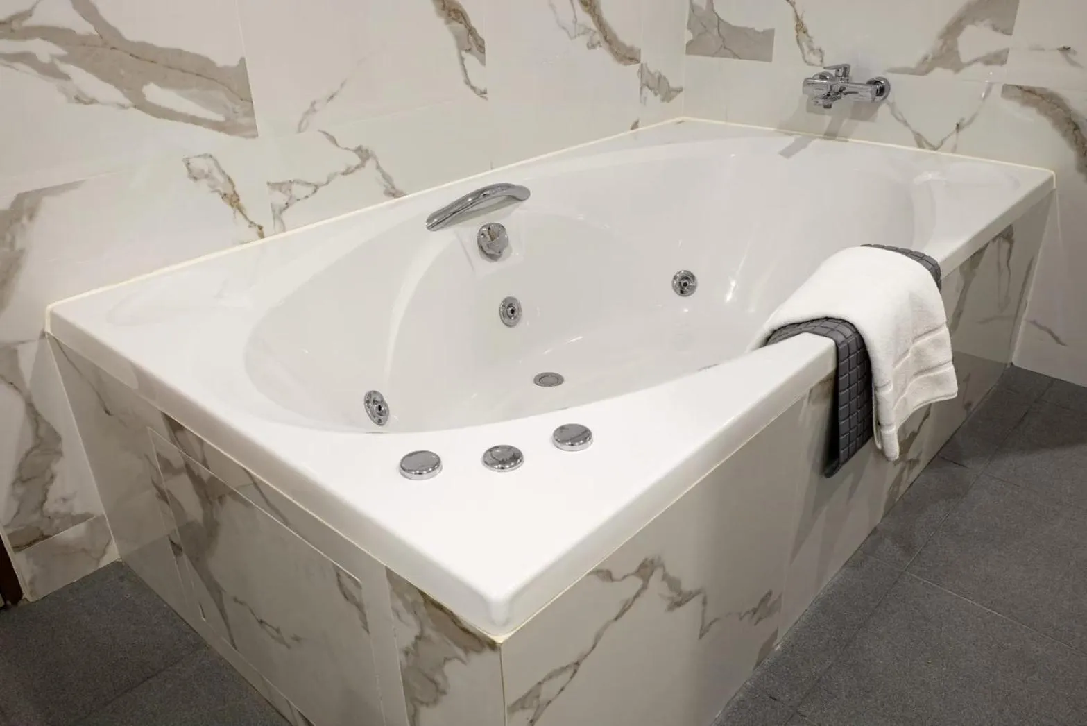 Gold Orchid Bangkok Hotel