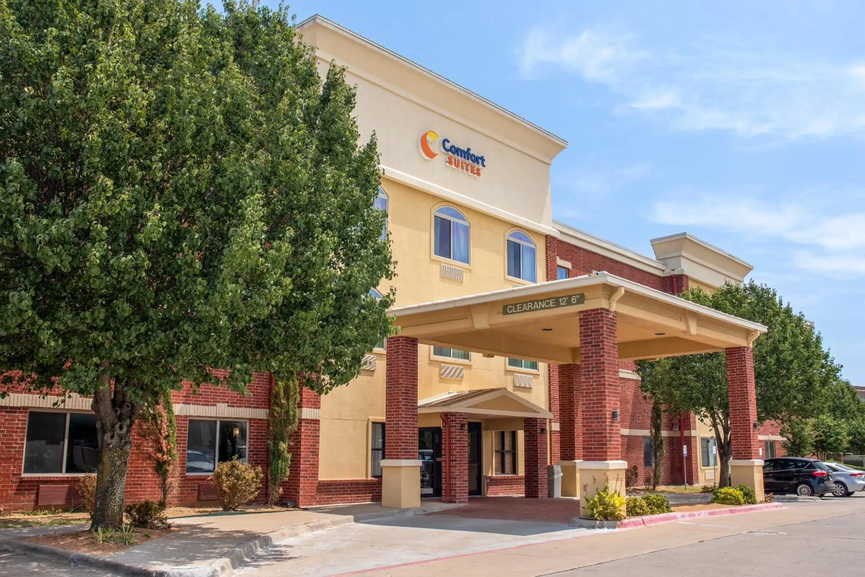 Property building in Comfort Suites McKinney-Allen Property building in Comfort Suites McKinney-Allen