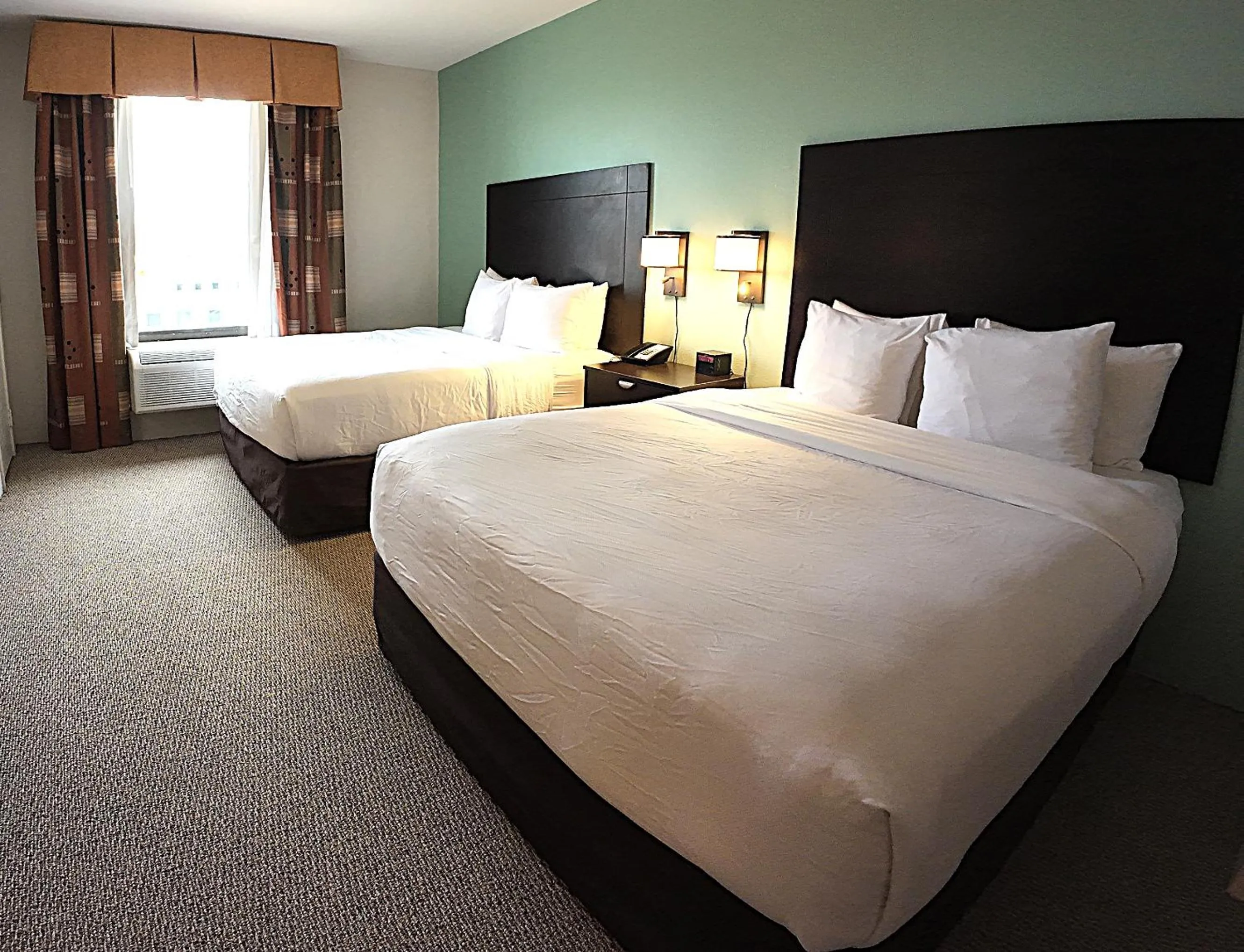 Bedroom, Bed in Comfort Suites Westchase Houston Energy Corridor
