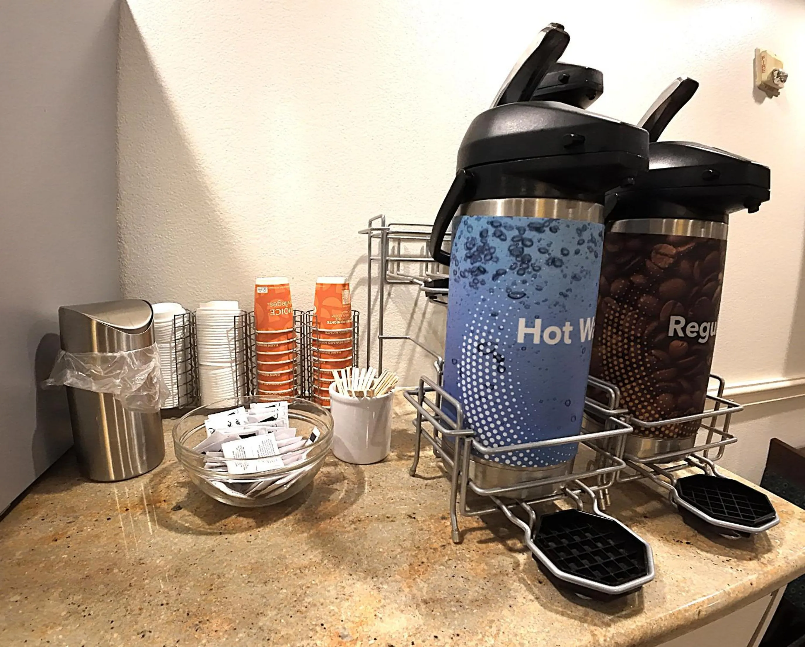 Coffee/tea facilities in Comfort Suites Westchase Houston Energy Corridor