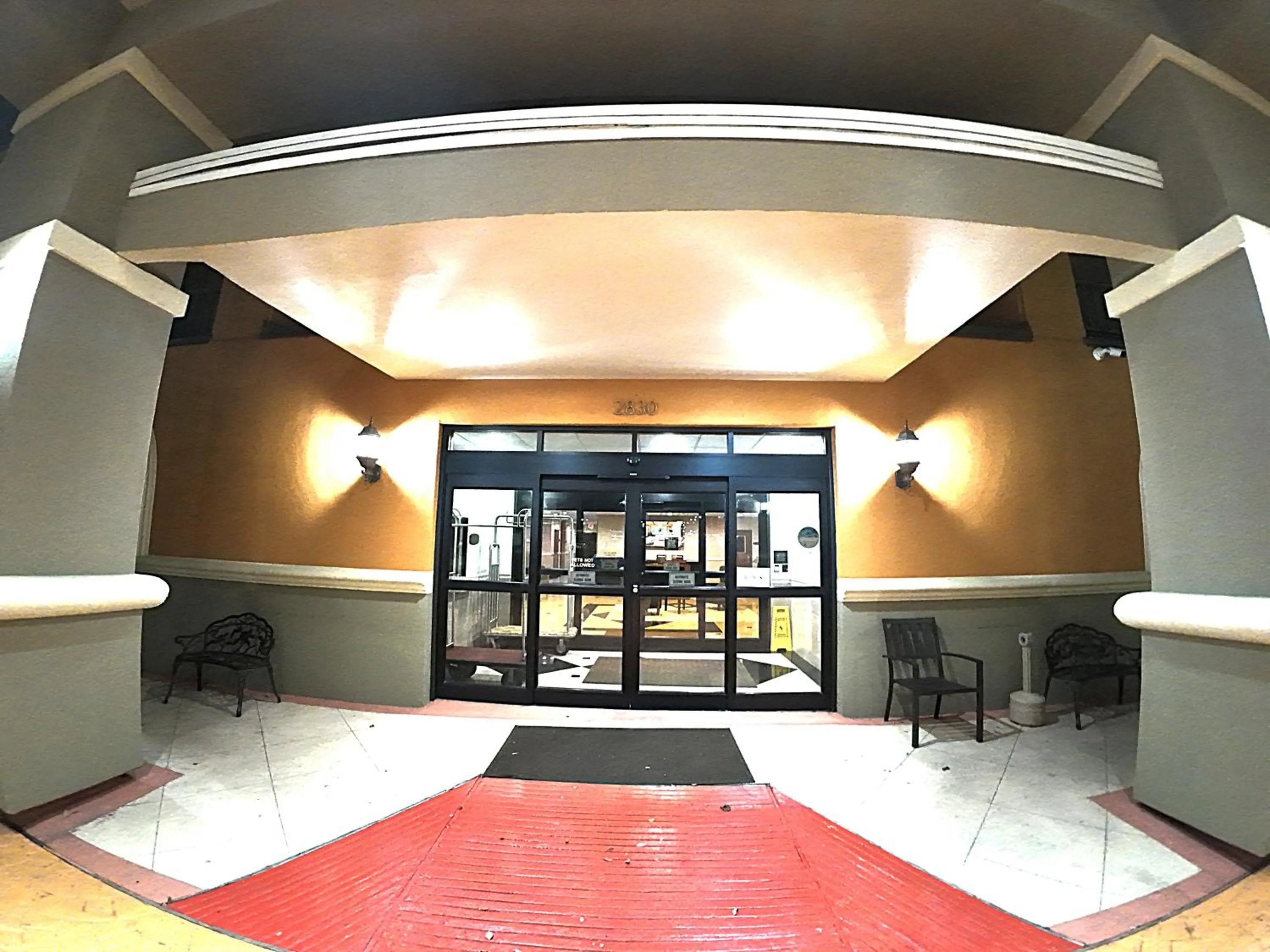 Facade/entrance in Comfort Suites Westchase Houston Energy Corridor