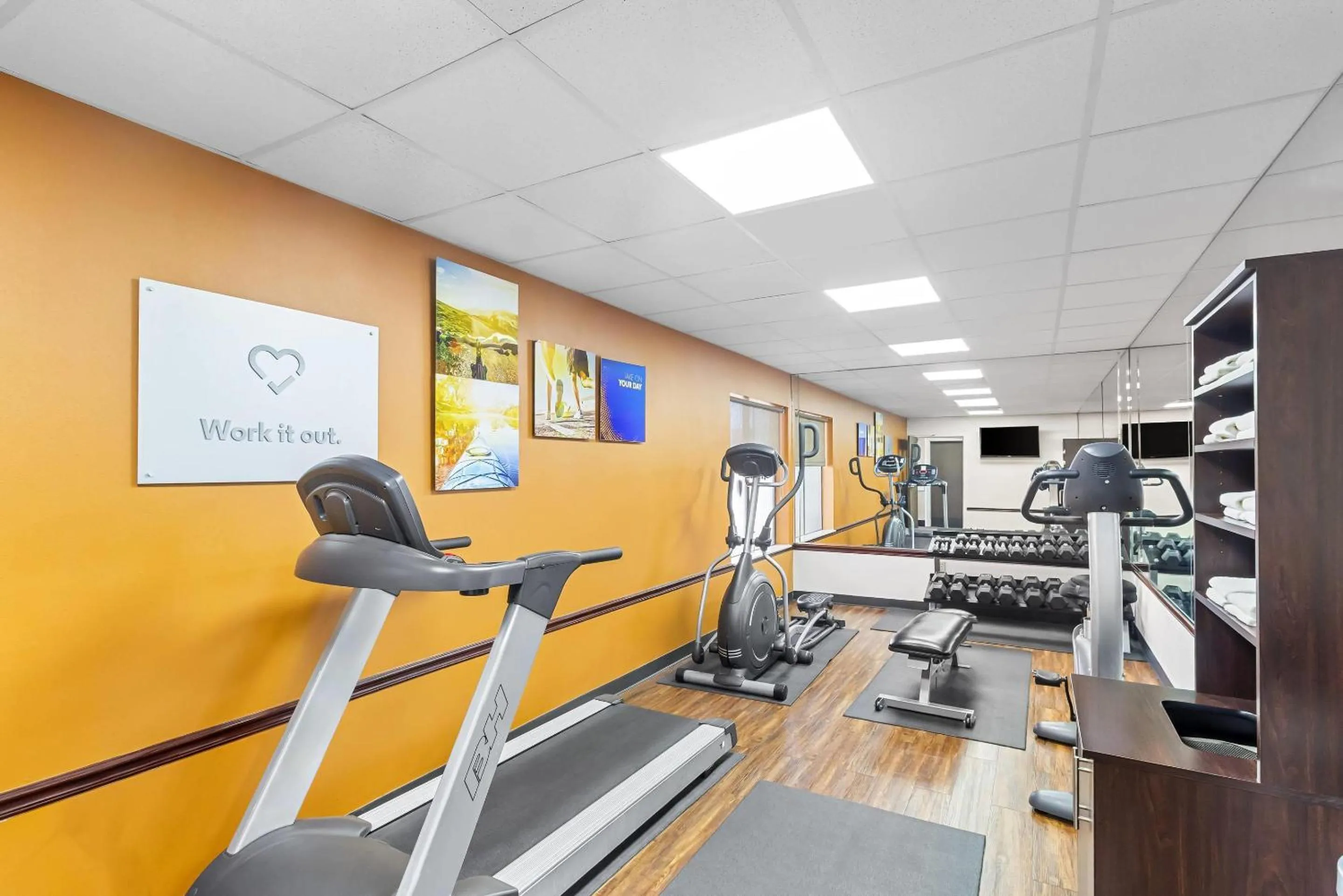 Fitness centre/facilities in Comfort Suites Lake Jackson Clute