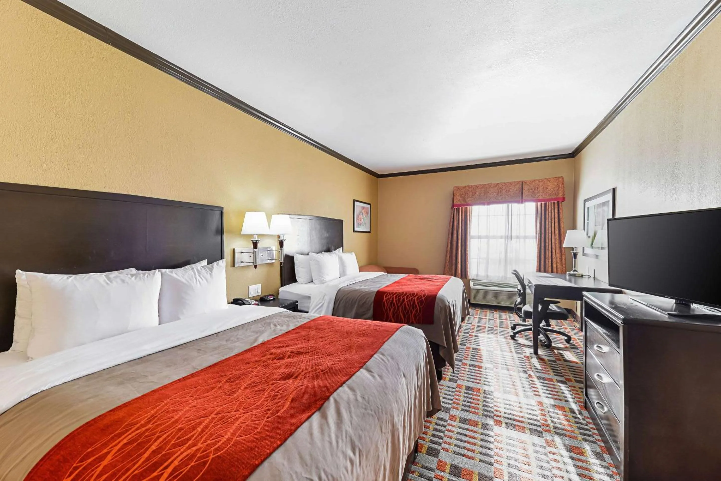 Photo of the whole room in Quality Inn & Suites Lubbock South