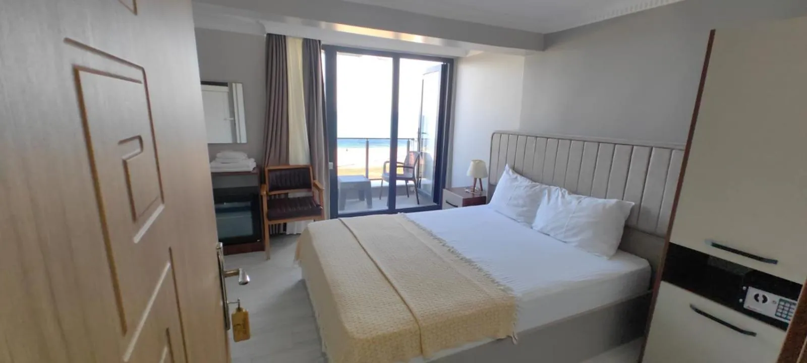 Bed in istanbul Airport Kumsal Otel